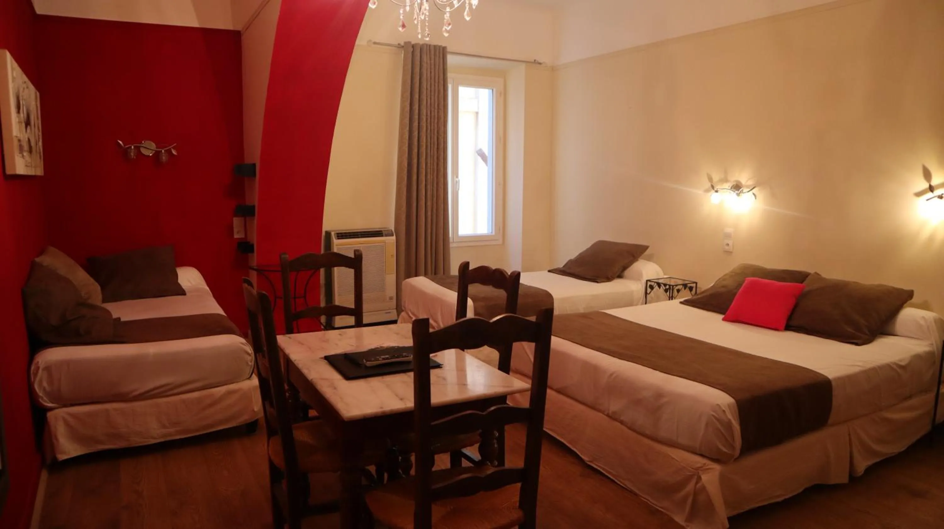 Bed in Hotel Du Forum