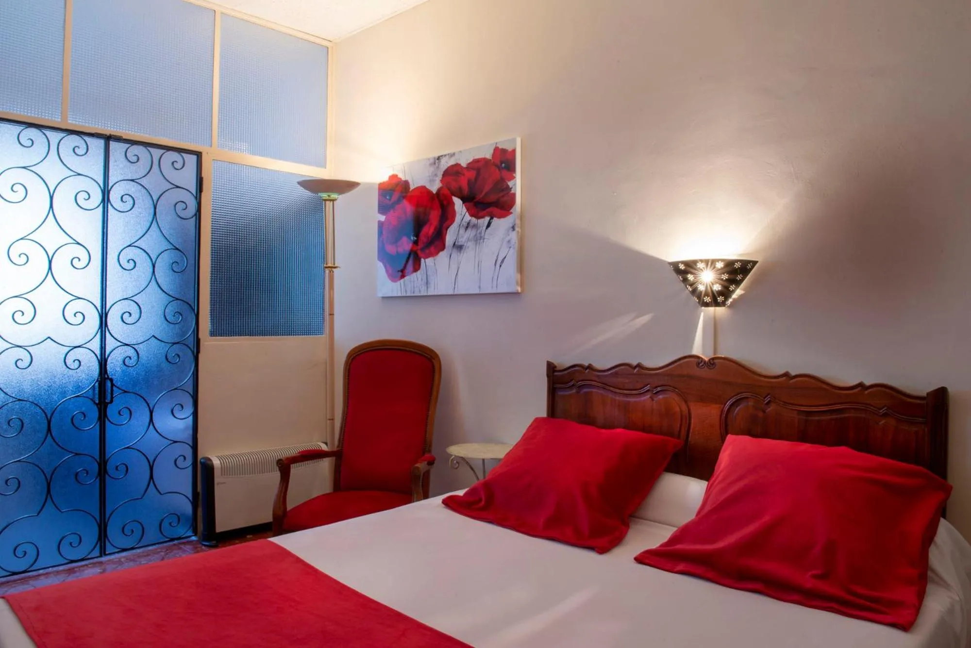 Bed in Hotel Du Forum