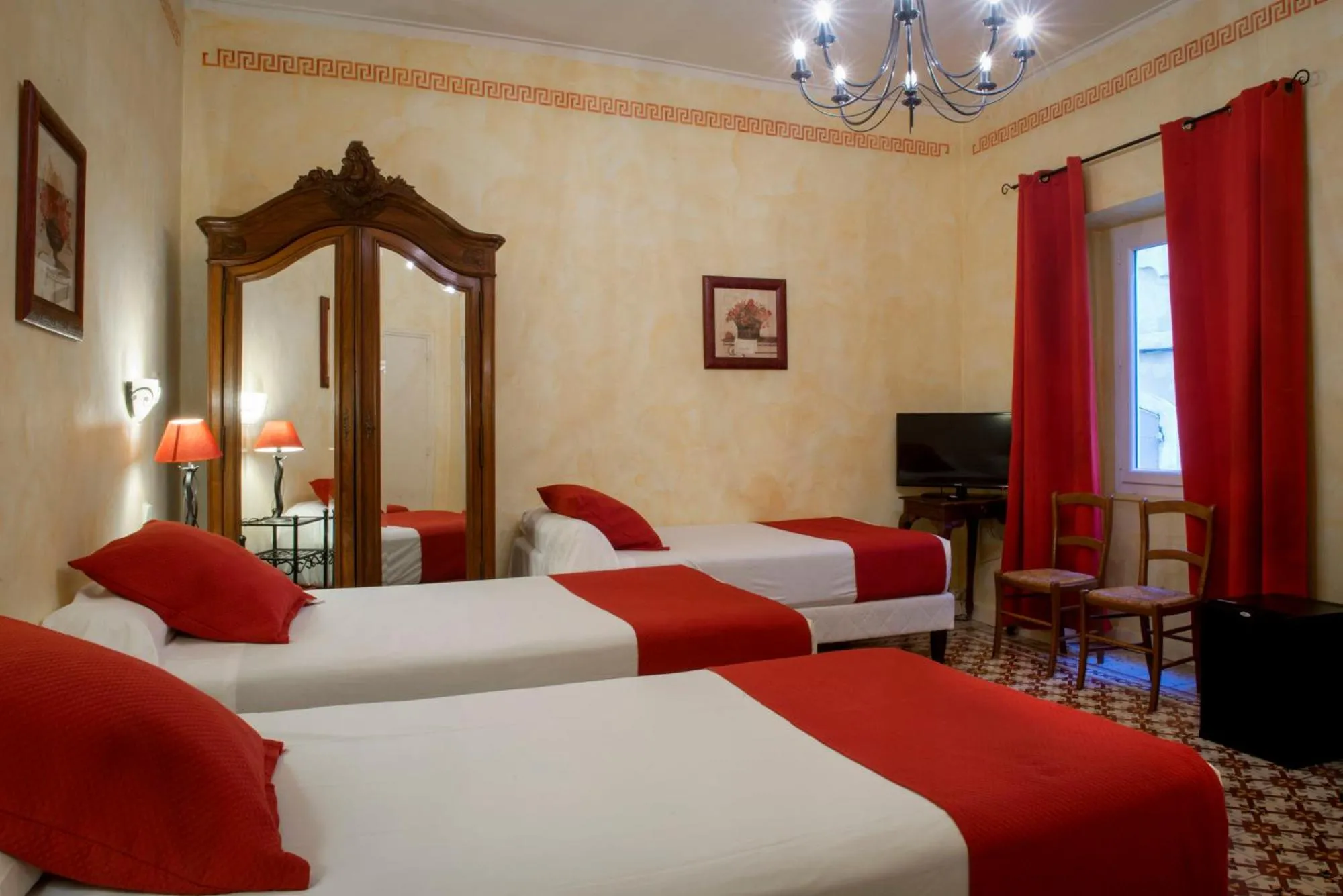 Bed in Hotel Du Forum