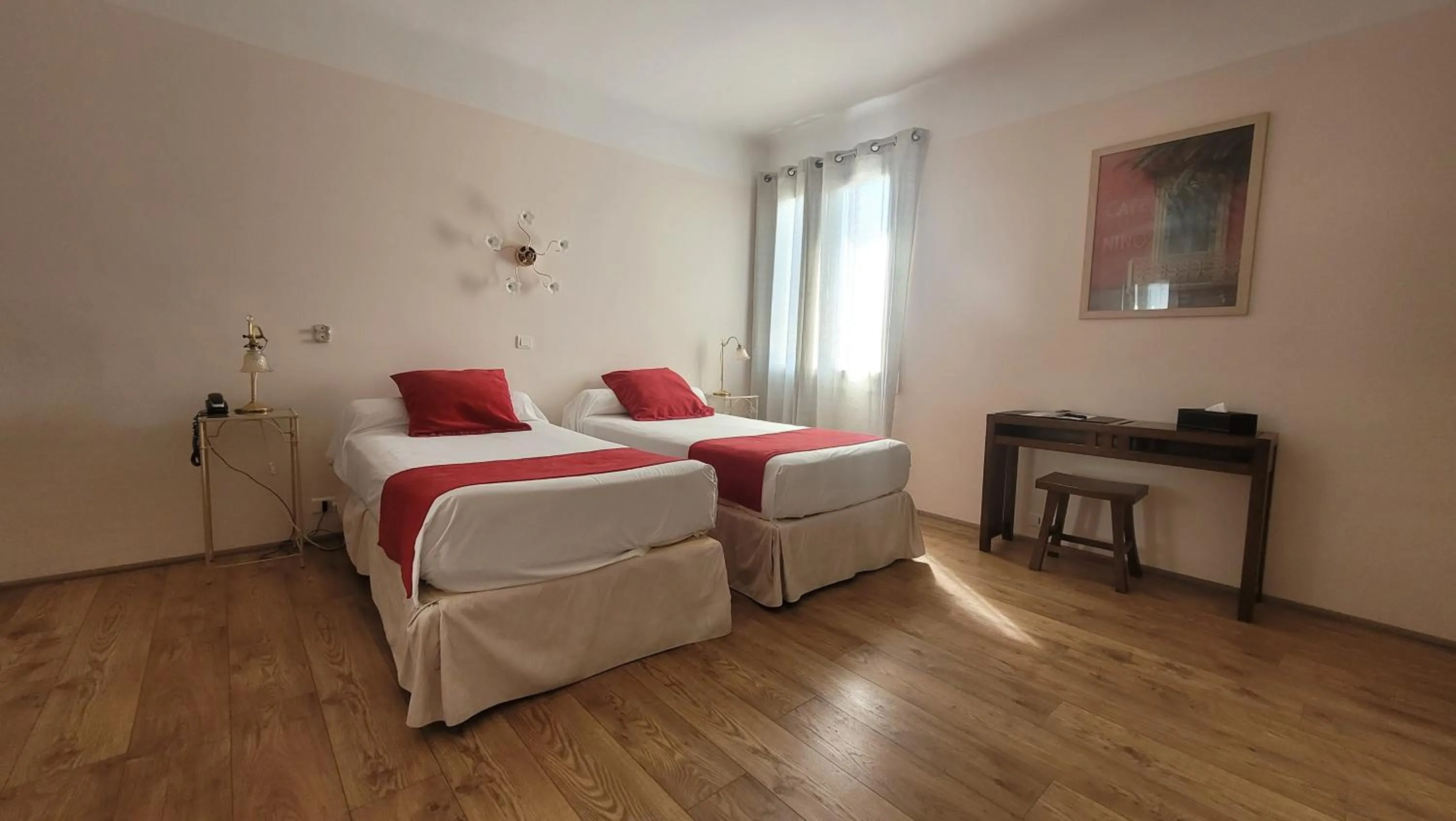Bed in Hotel Du Forum