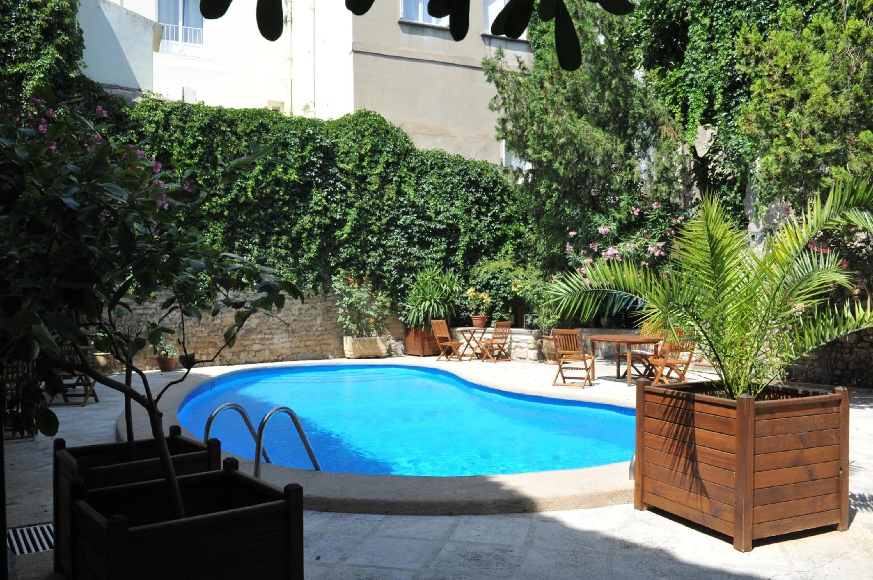 Garden in Hotel Du Forum