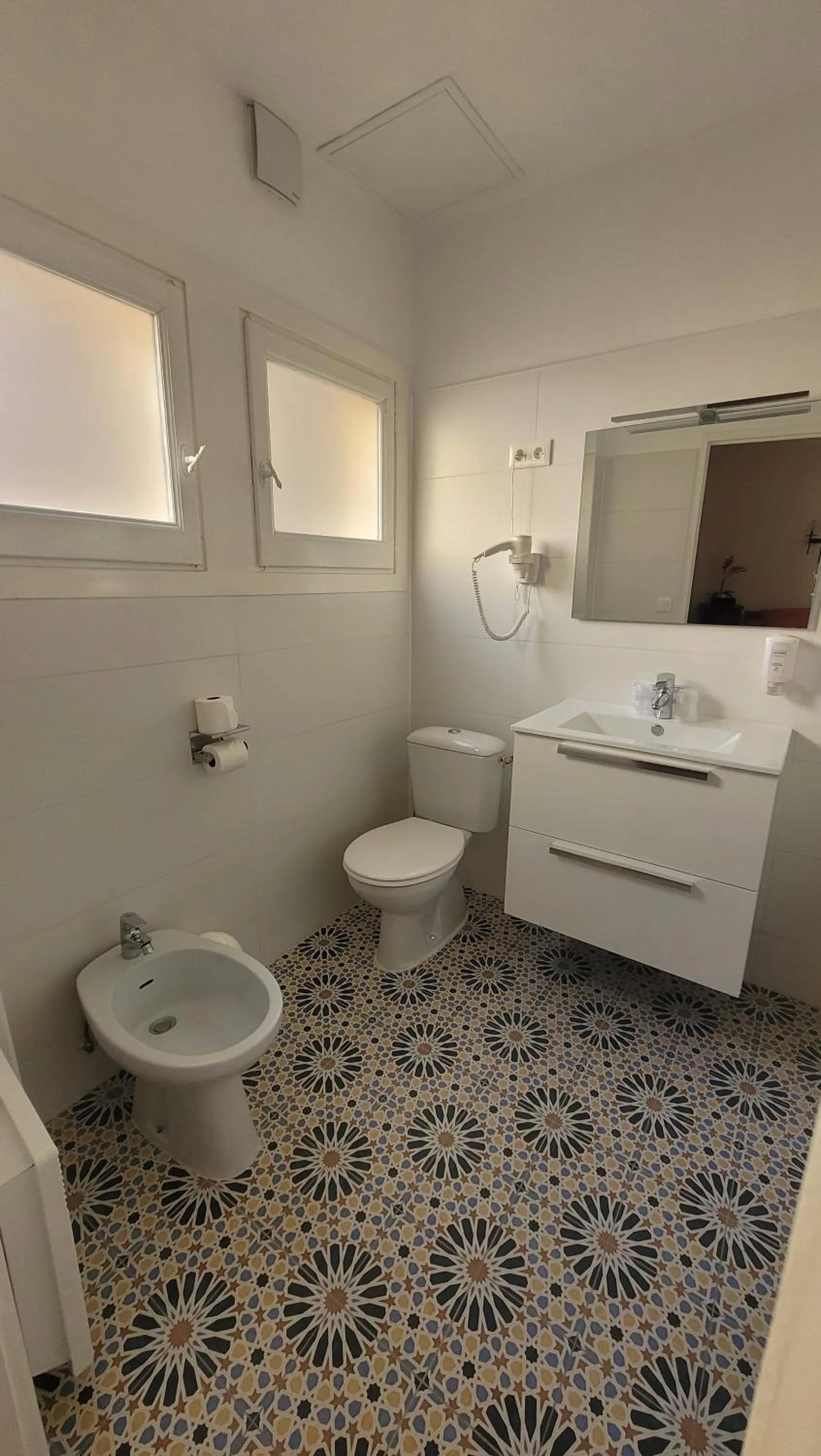 Toilet in Hotel Du Forum