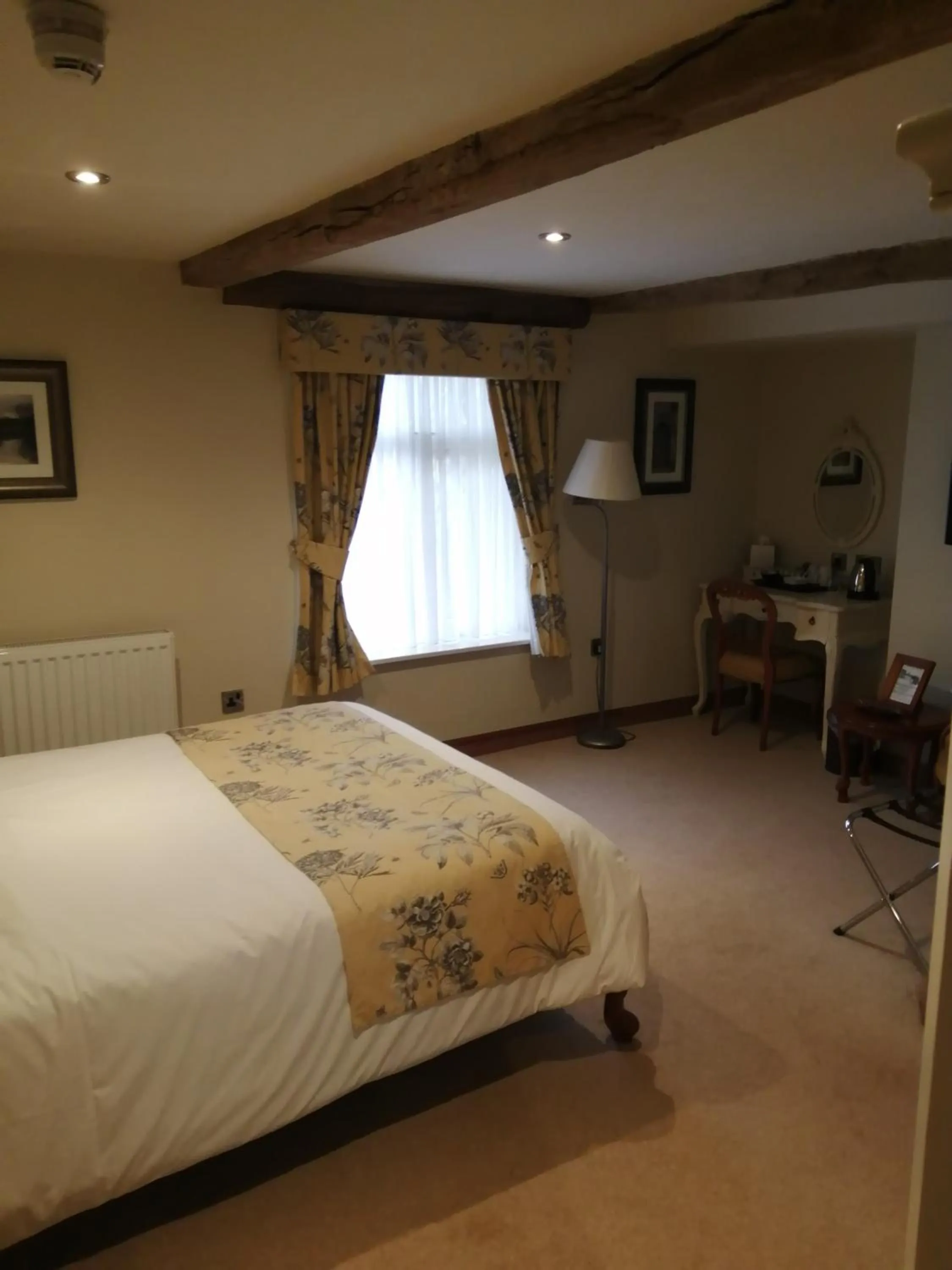 Bed in The Black Swan