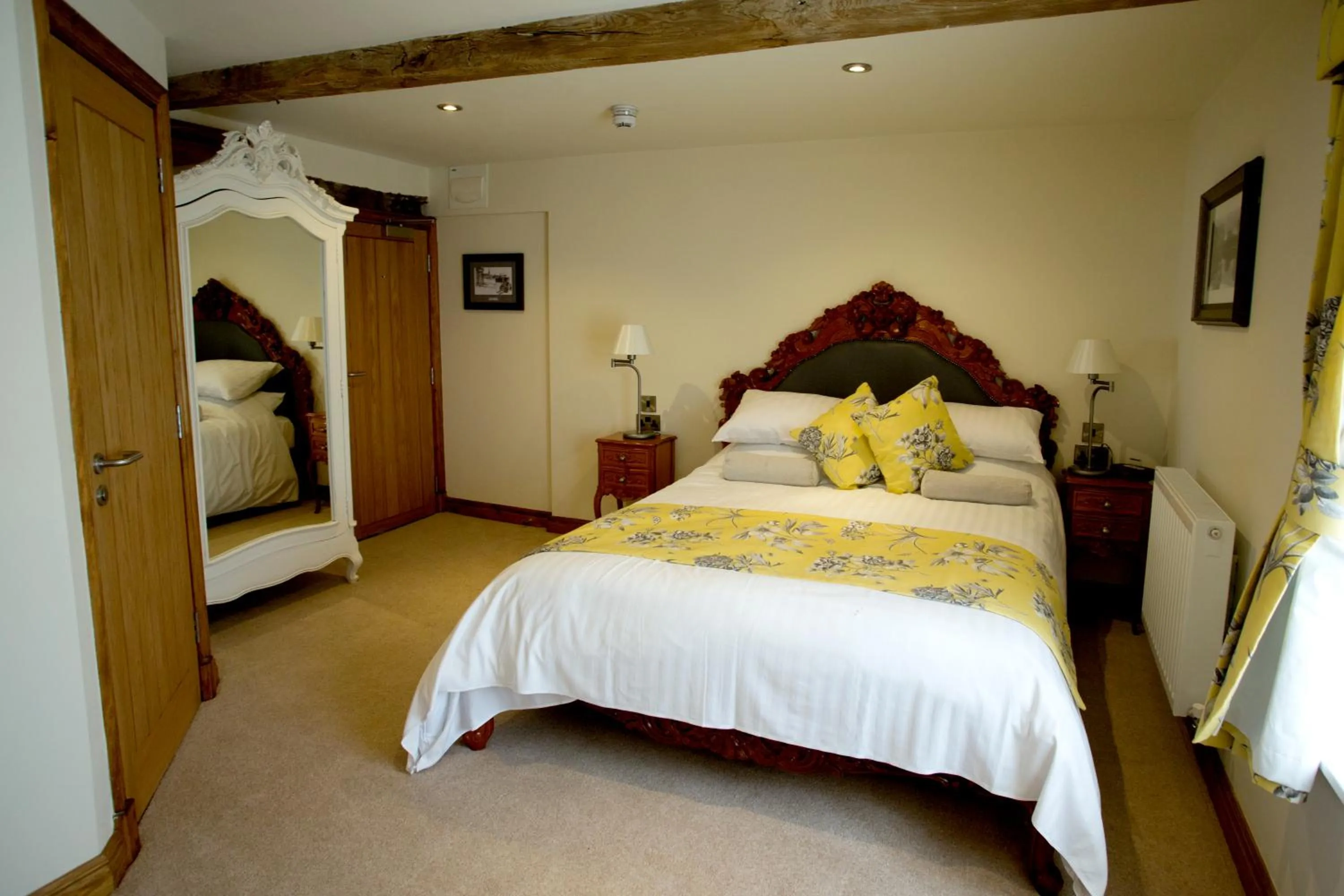 Bed in The Black Swan