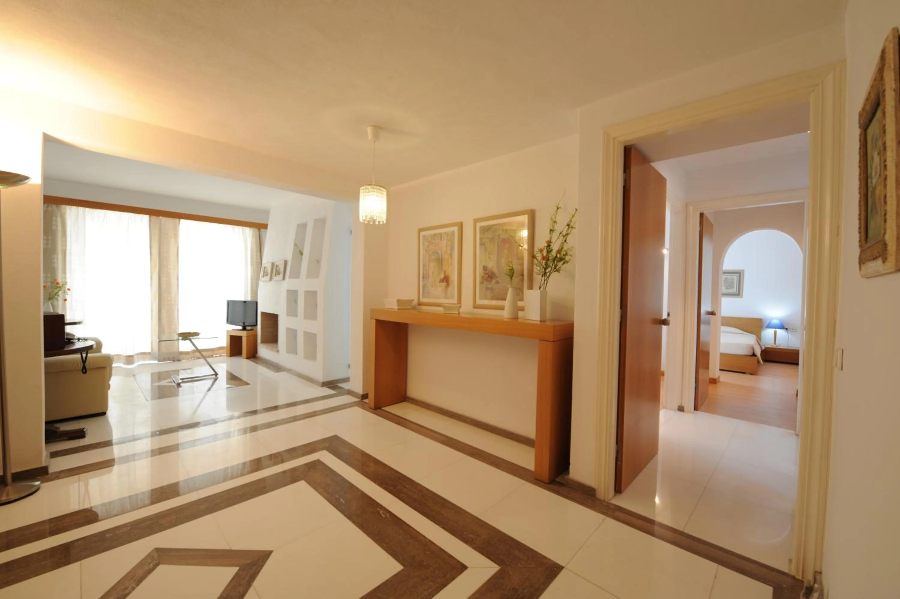 Photo of the whole room in Cape Kanapitsa Hotel & Suites