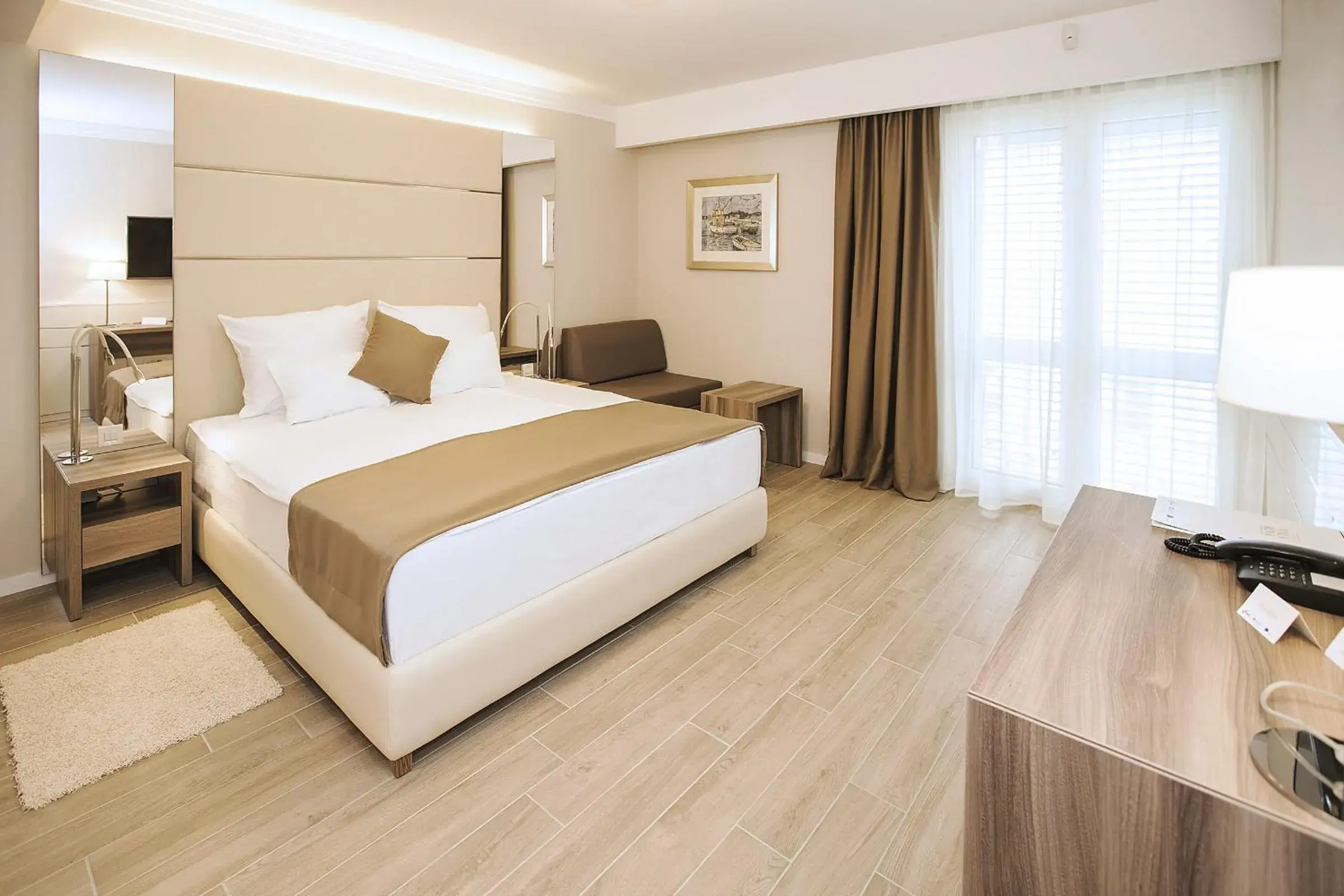 Superior Double Room with Balcony and Sea View in Hotel Vila Rova Superior Double Room with Balcony and Sea View in Hotel Vila Rova