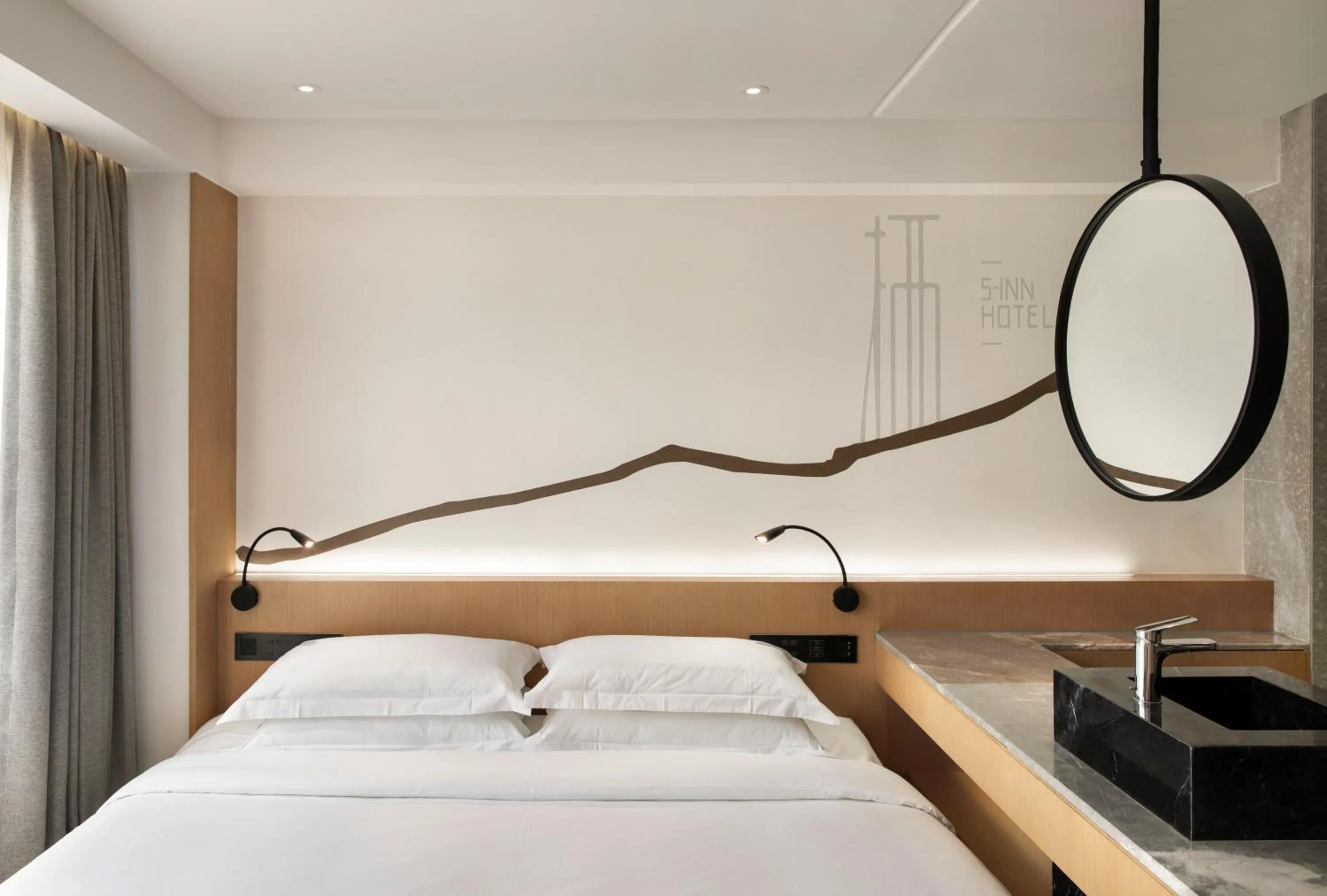 Japanese Style Queen Room in Haikou S-INN Hotel