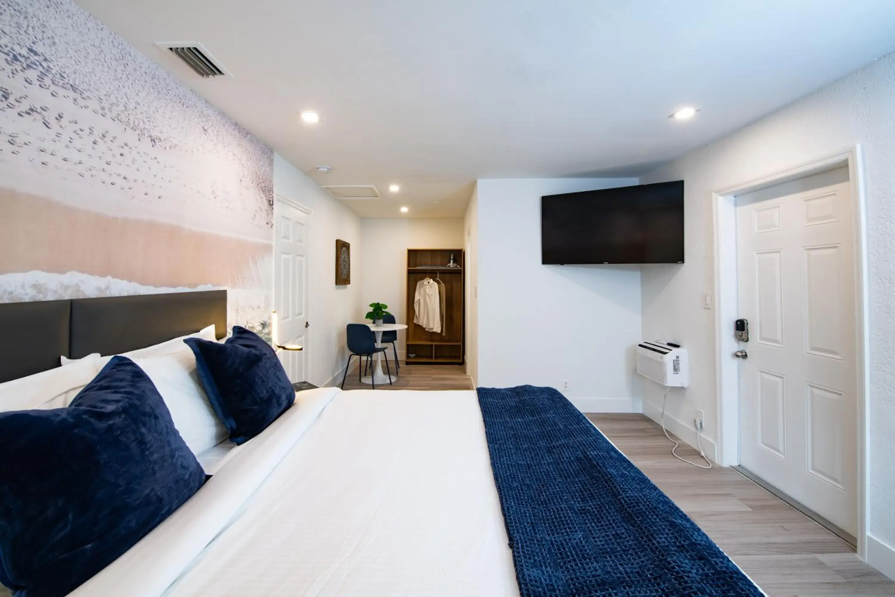 Duplex Suite in The Lauderdale Boutique Hotel Duplex Suite in The Lauderdale Boutique Hotel