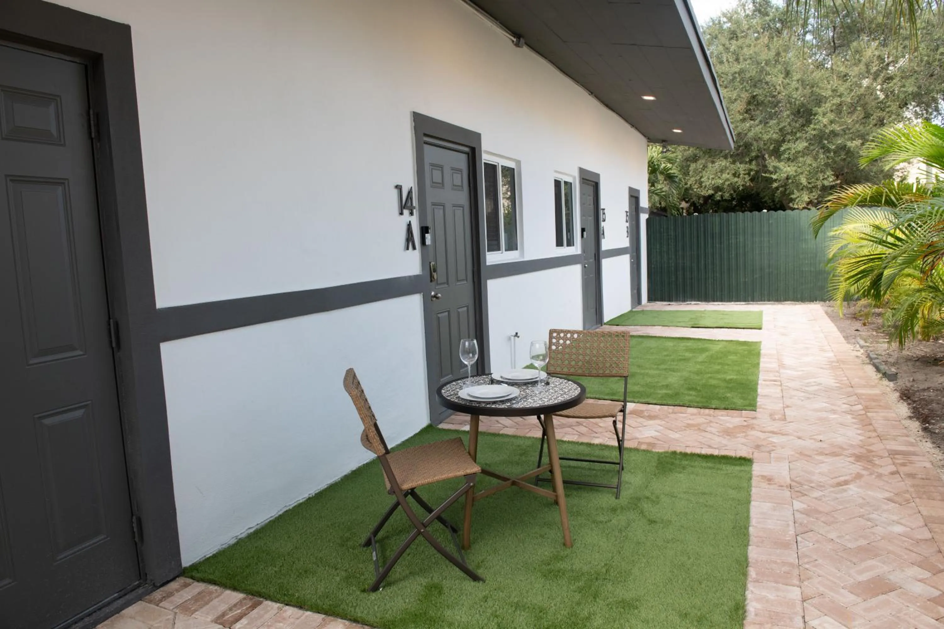 The Lauderdale Boutique Hotel