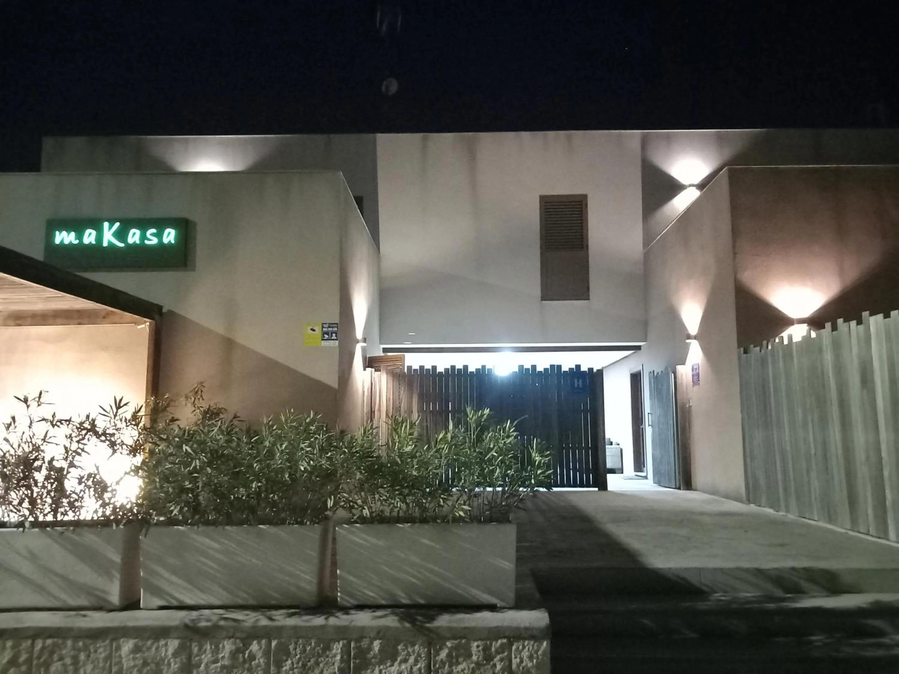 Facade/entrance in Hotel Makasa