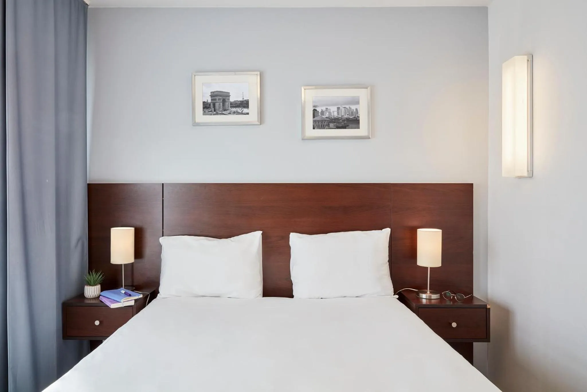 Bedroom, Bed in Aparthotel Adagio Access Paris Bastille