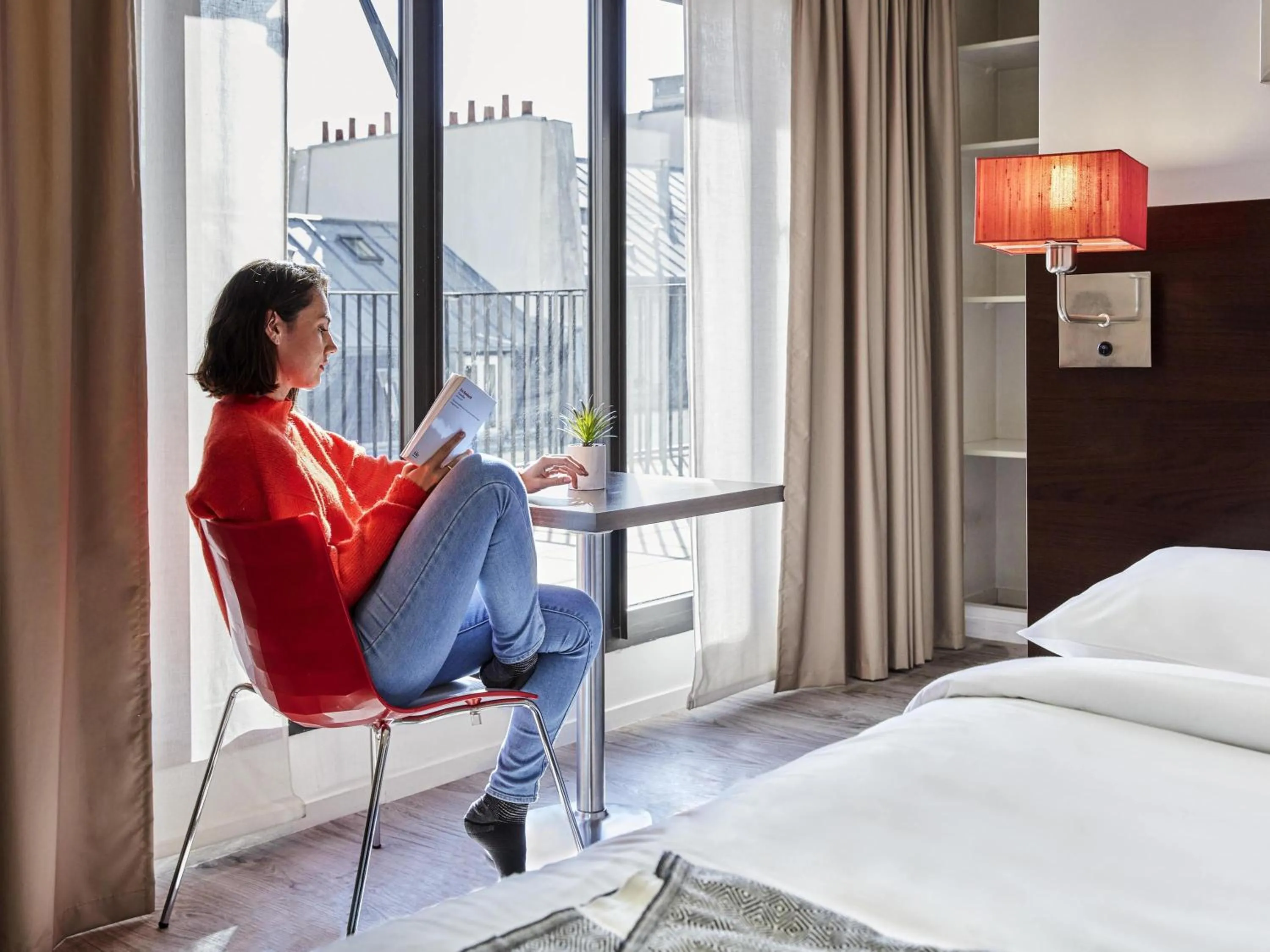 Bedroom, Bed in Aparthotel Adagio Access Paris Bastille