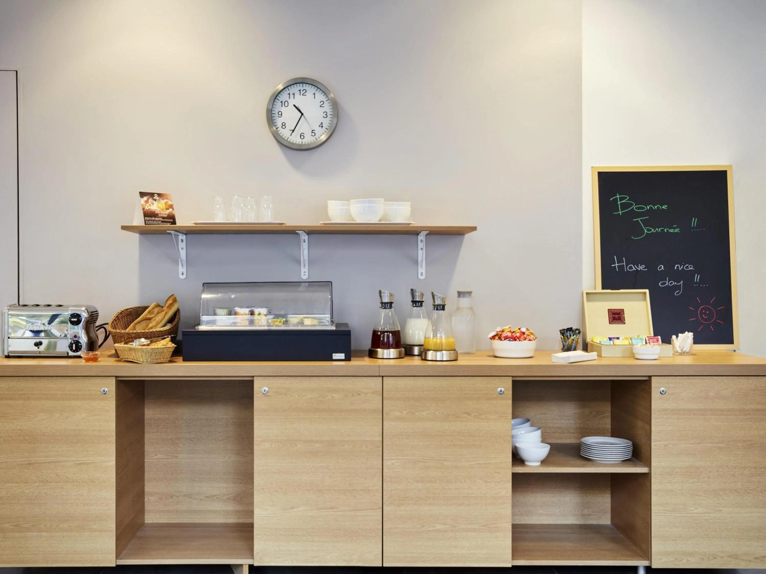 Breakfast in Aparthotel Adagio Access Paris Bastille