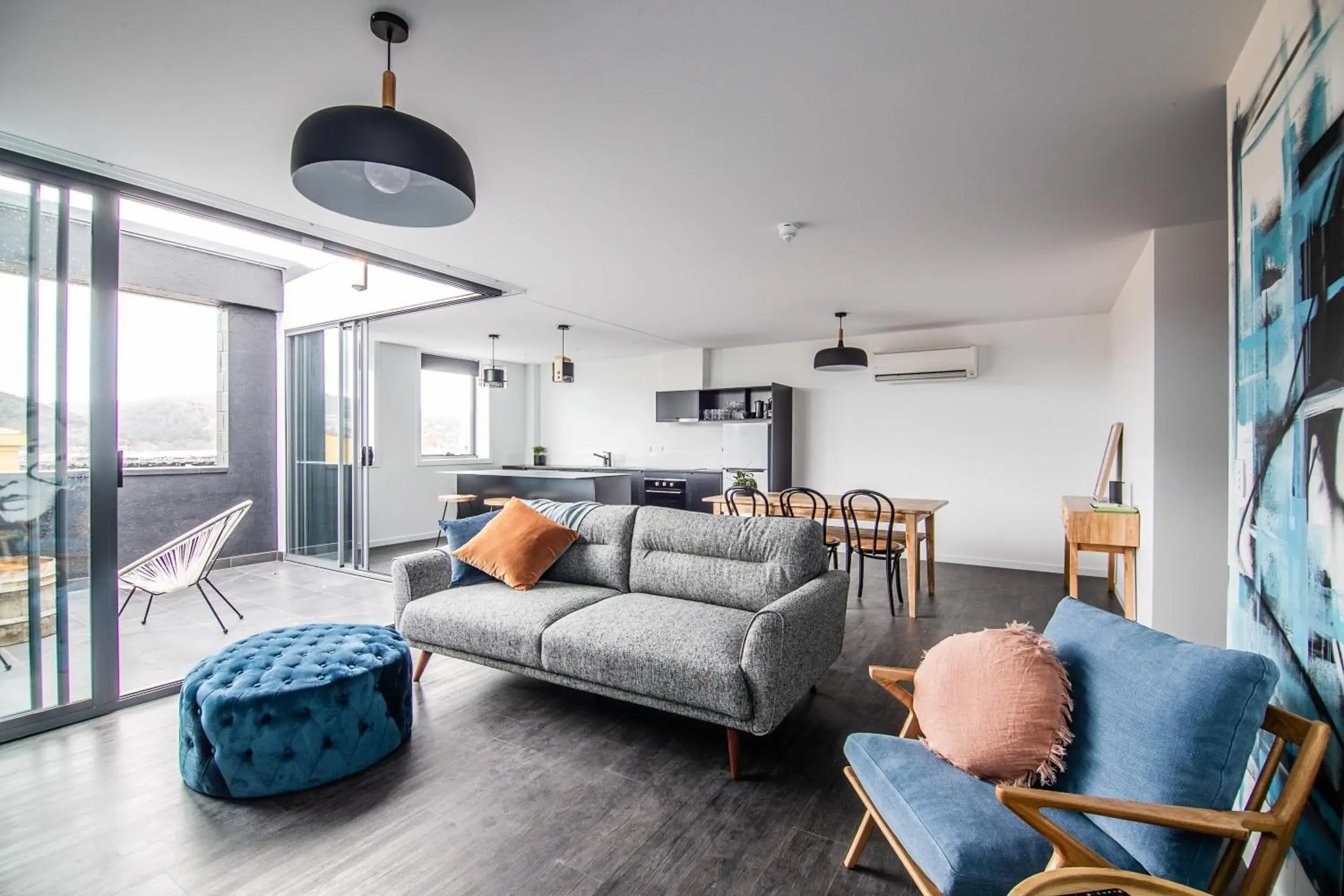 Seating area in Change Overnight Seating area in Change Overnight