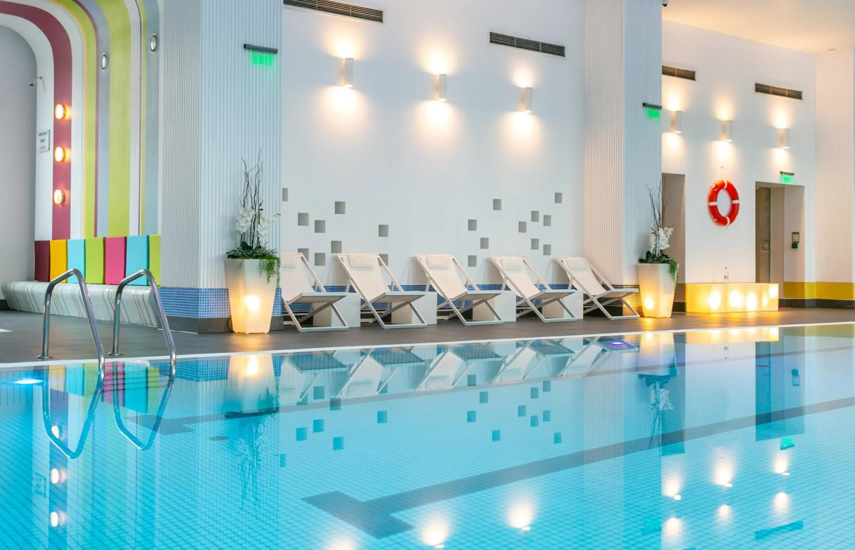 Swimming pool in Orhideea Residence & Spa Swimming pool in Orhideea Residence & Spa