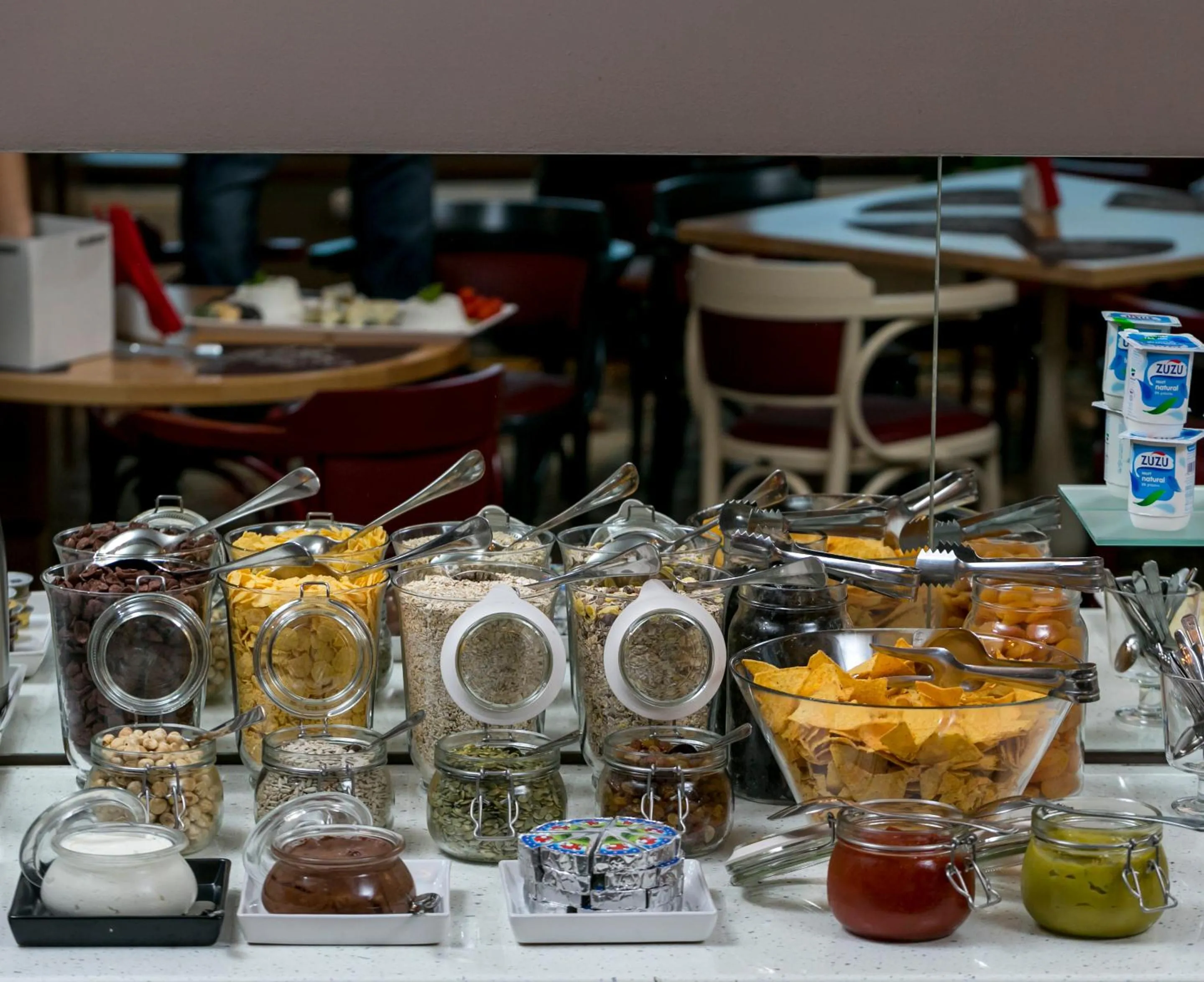 Buffet breakfast in Orhideea Residence & Spa