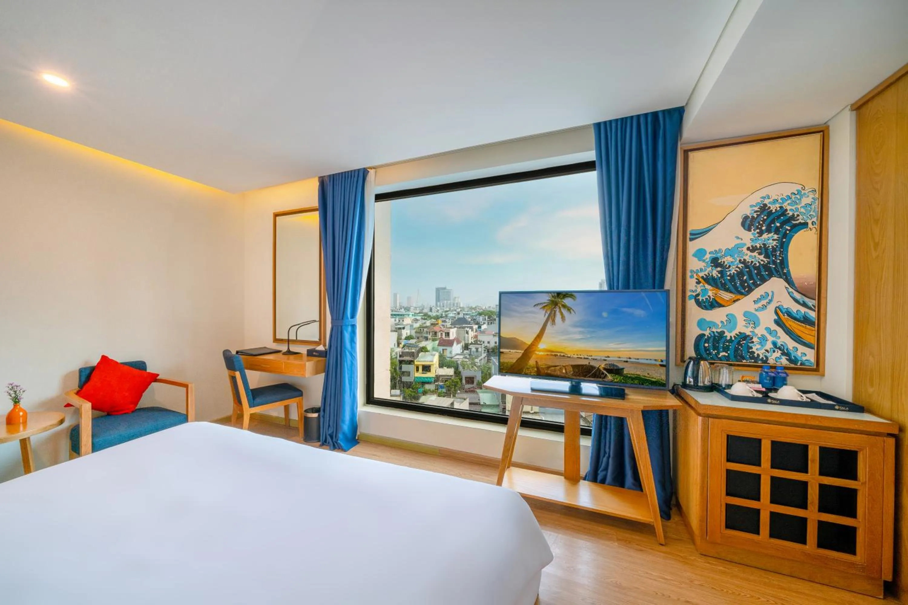 TV and multimedia, Bed in Sala Danang Beach Hotel