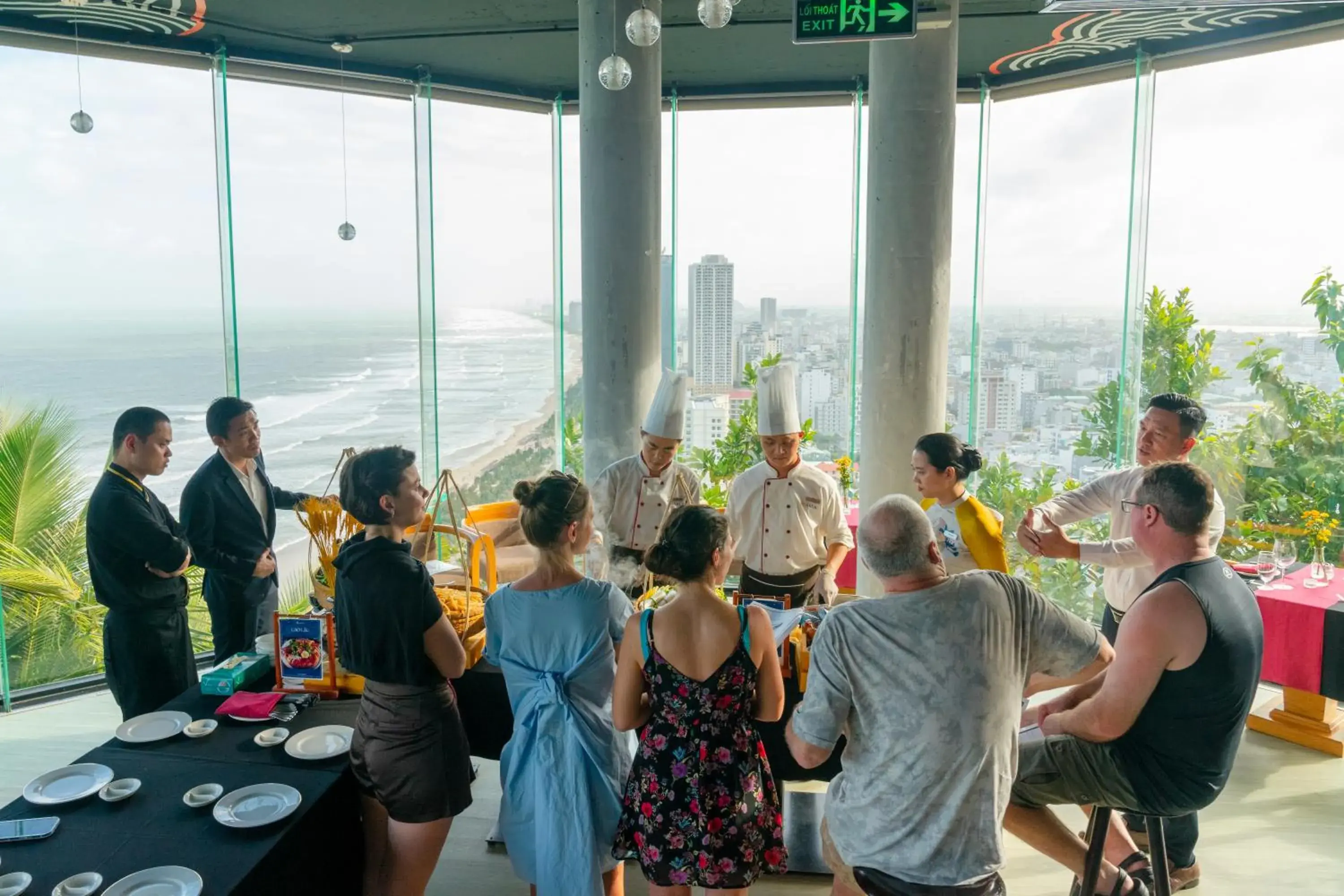 Restaurant/places to eat in Sala Danang Beach Hotel Restaurant/places to eat in Sala Danang Beach Hotel
