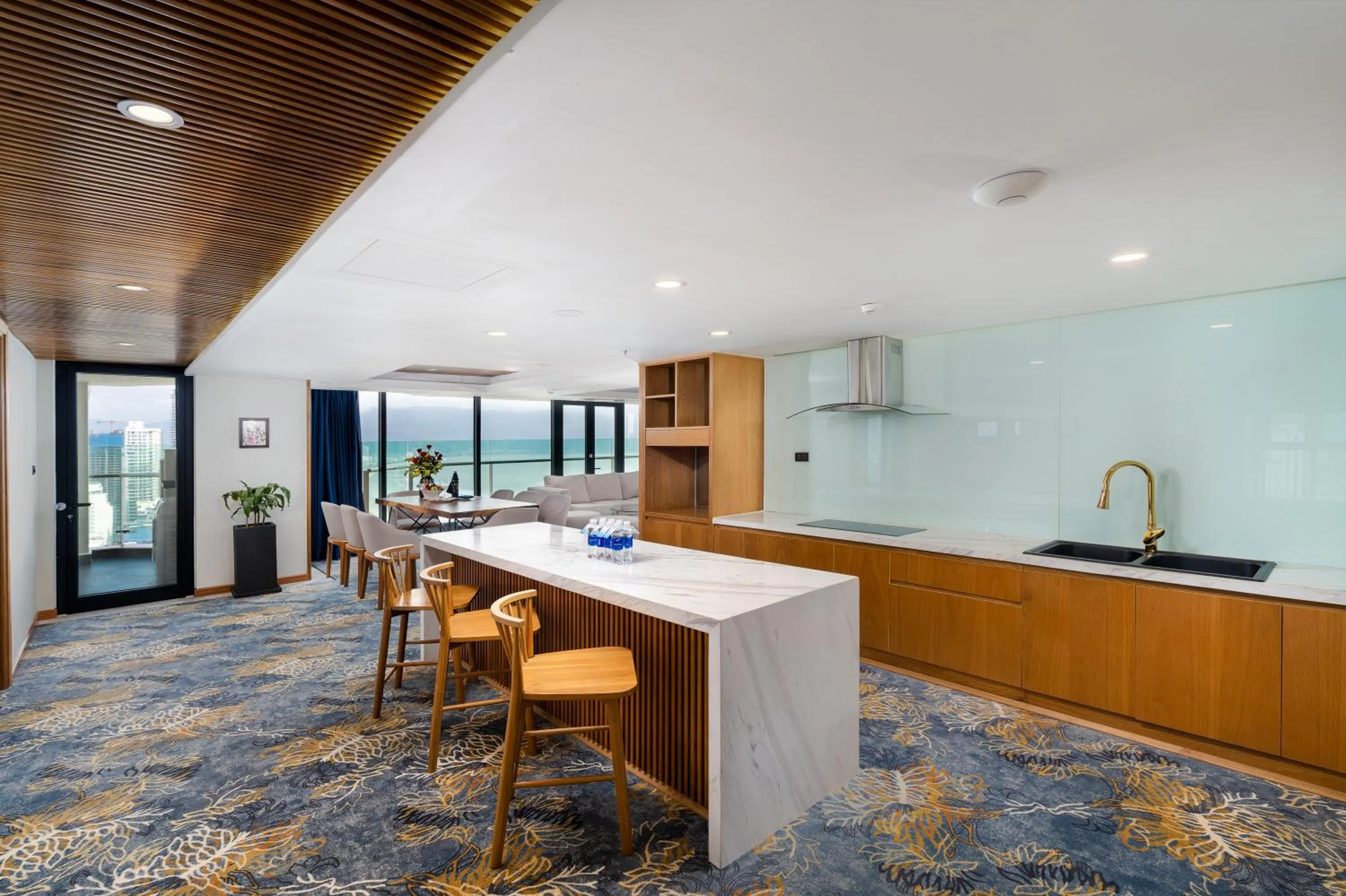 kitchen in Sala Danang Beach Hotel