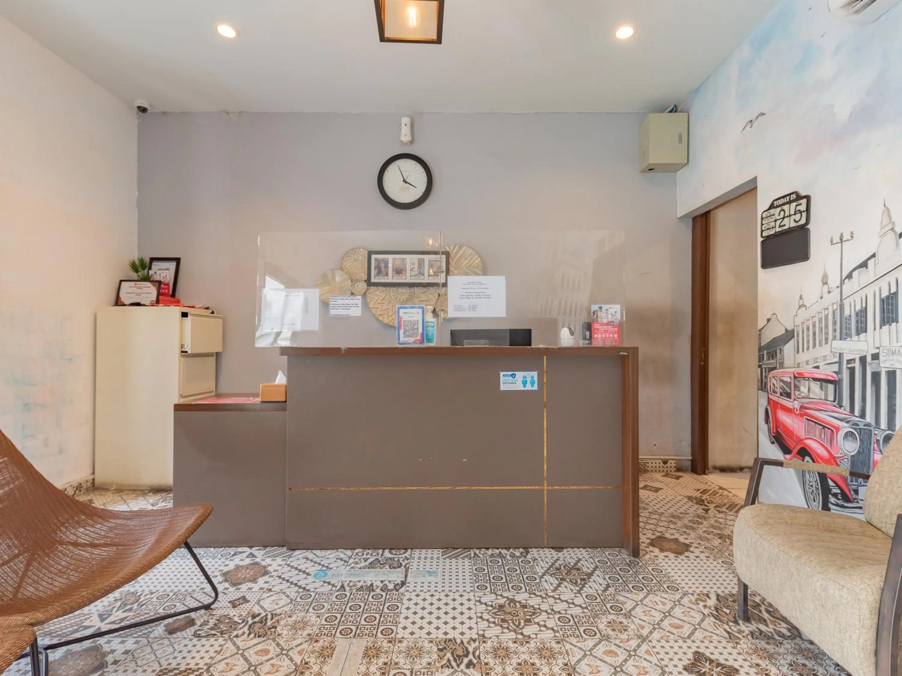 Lobby or reception in RedDoorz Plus near UNIMED Medan