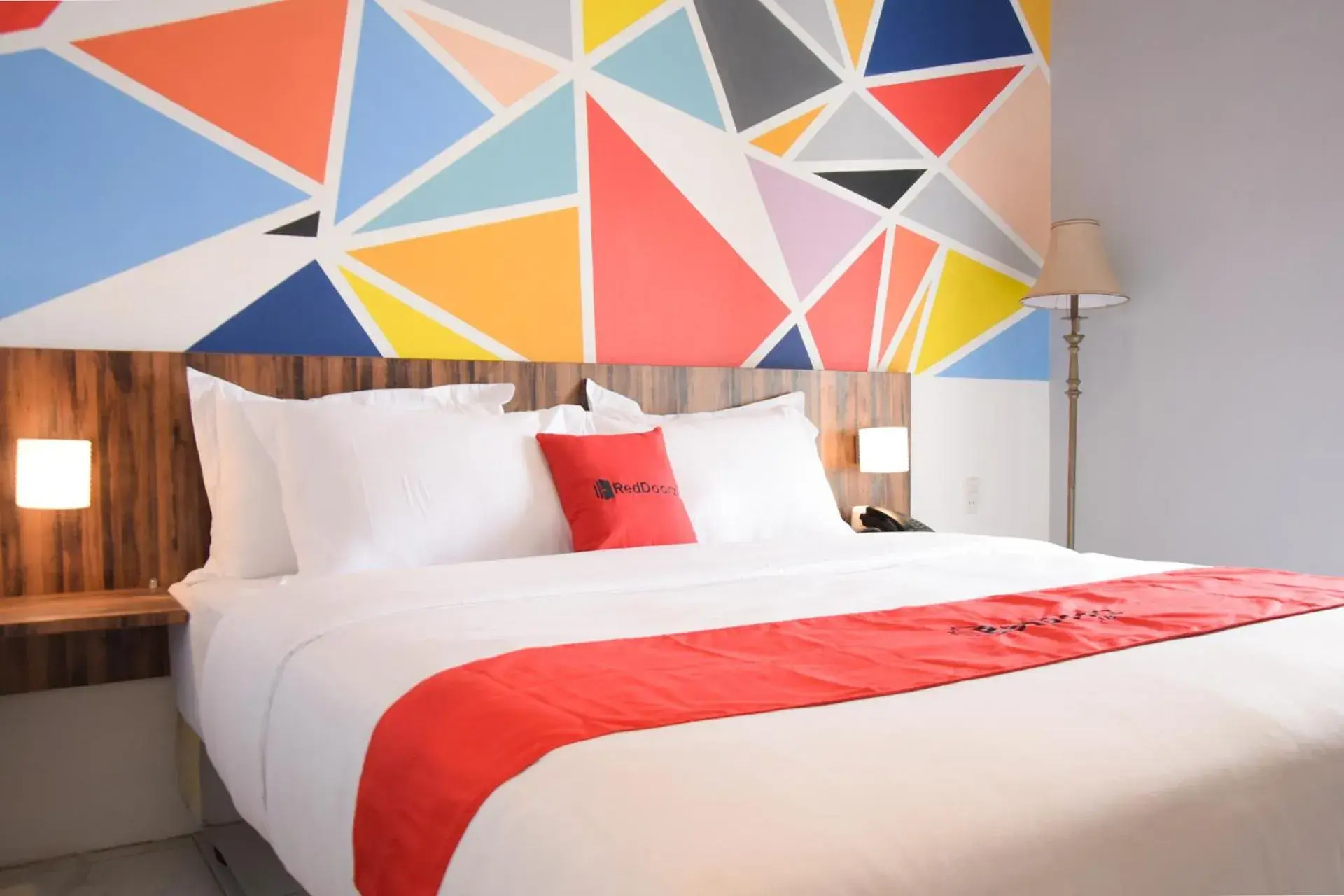 Bedroom, Bed in RedDoorz Plus near UNIMED Medan Bedroom, Bed in RedDoorz Plus near UNIMED Medan