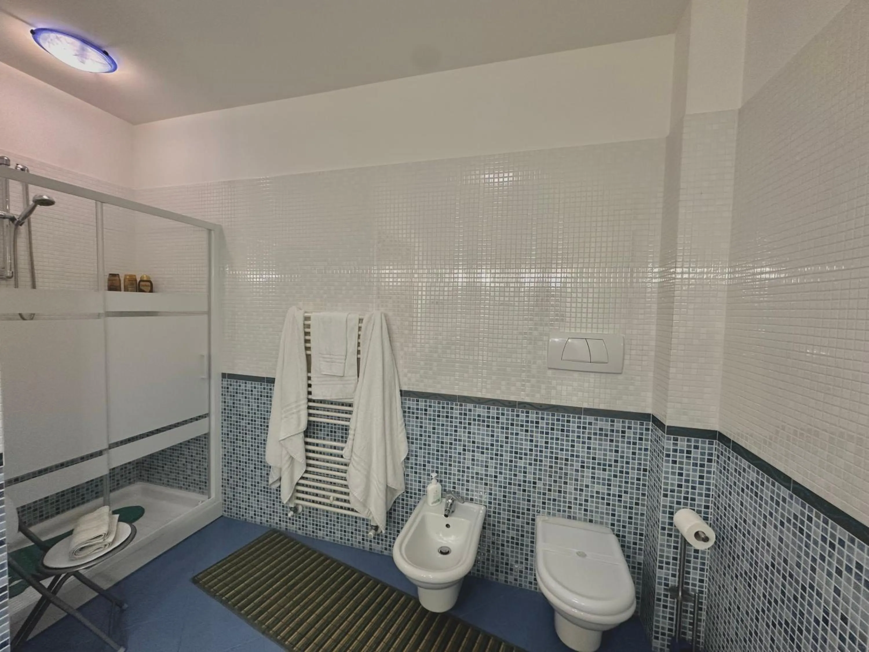 Bathroom in B&B Mariposa