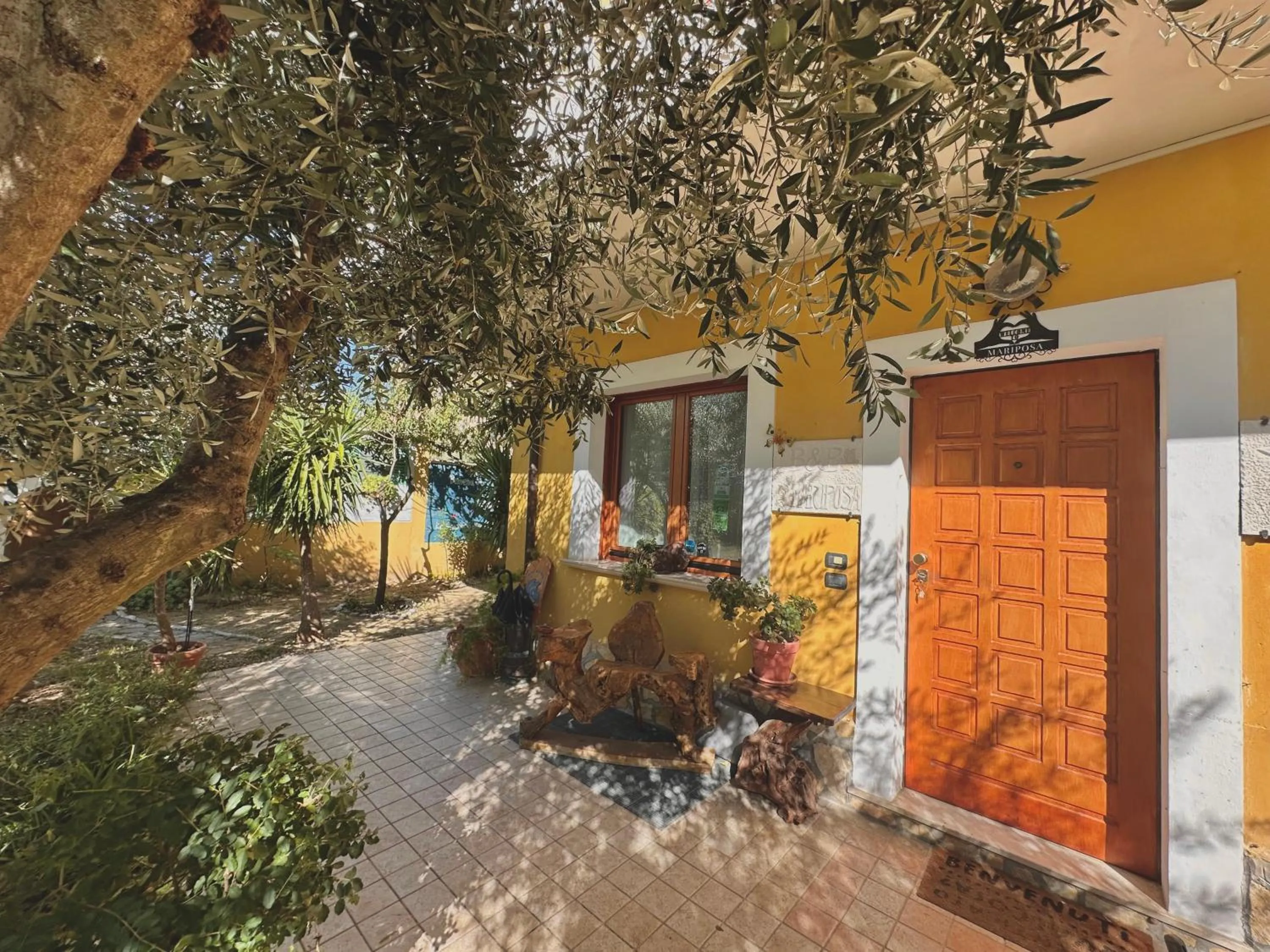 Garden in B&B Mariposa