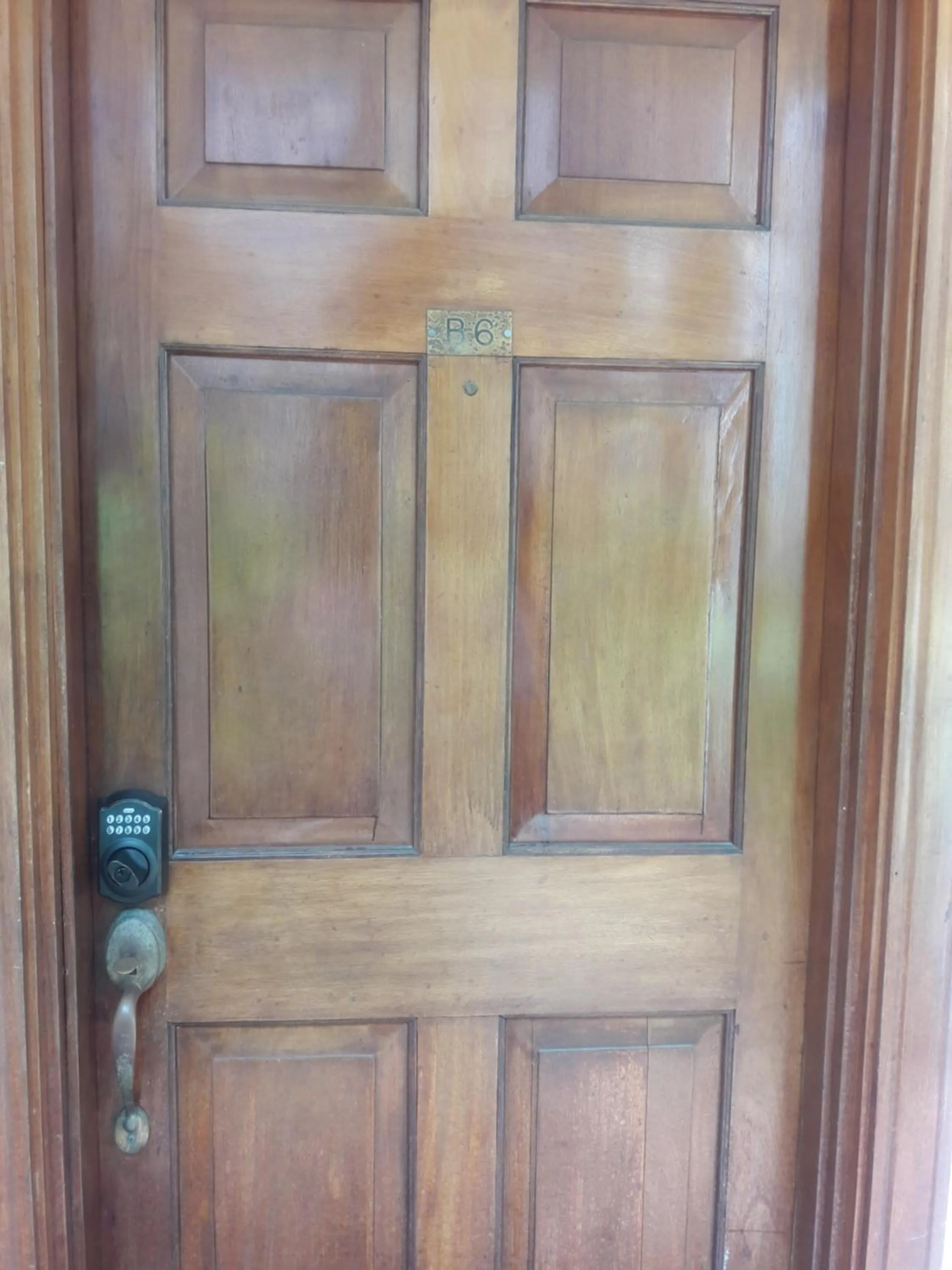 Cool's 1 bedroom Beach & Garden View