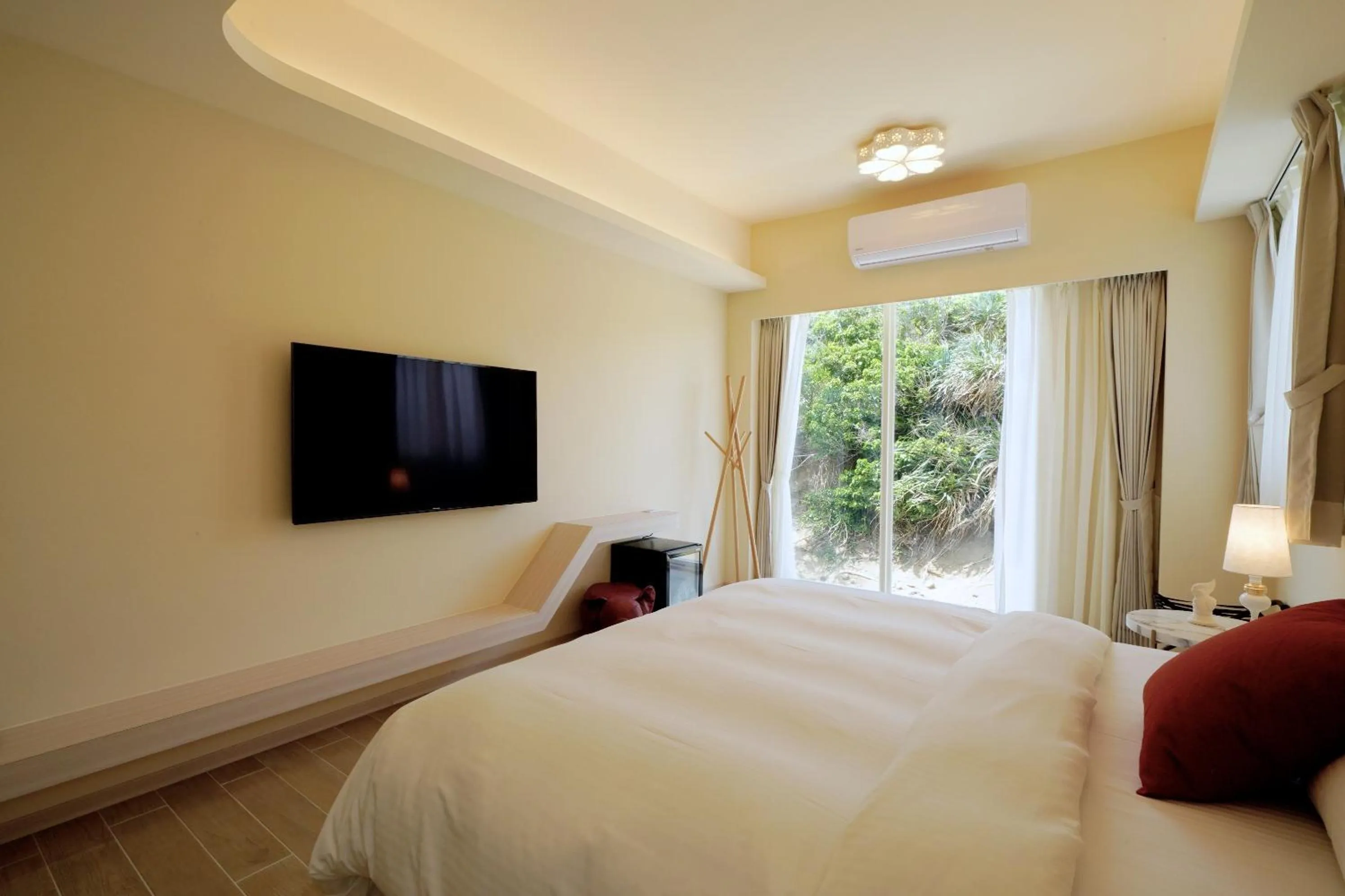 TV and multimedia, Bed in Little Piggy B&B