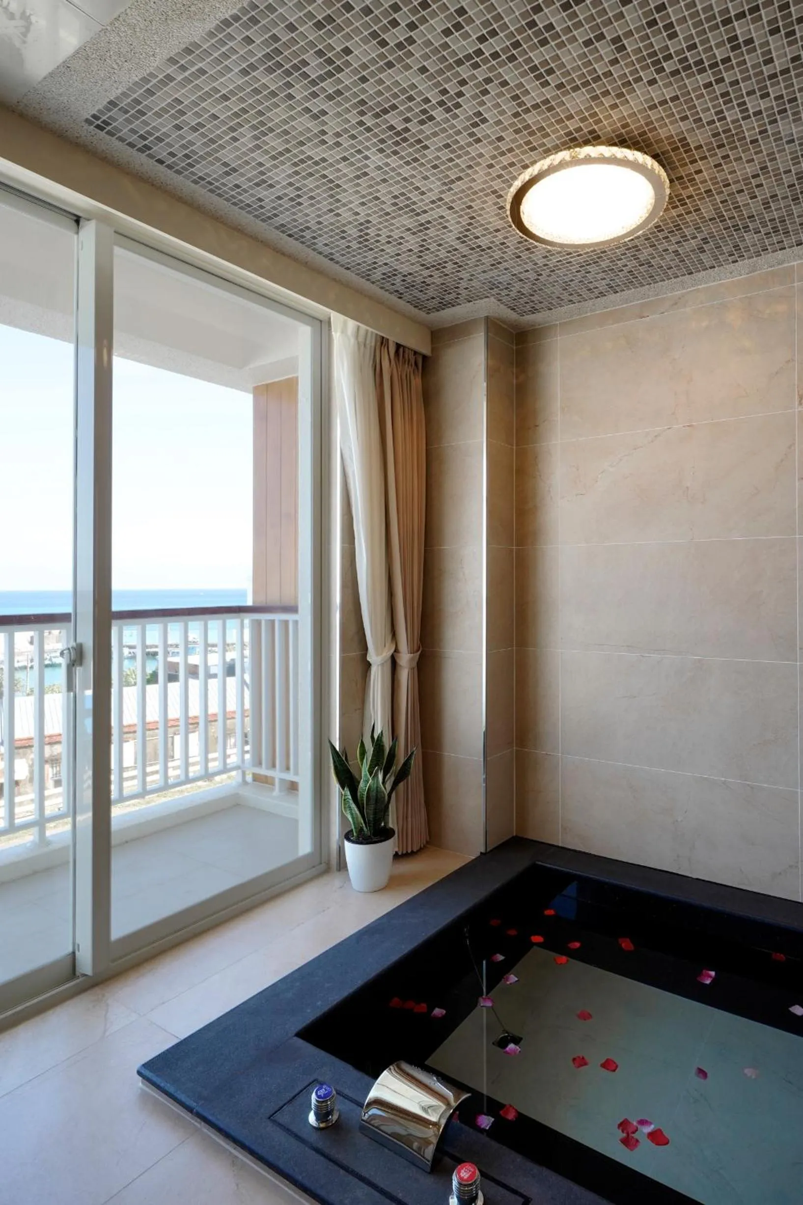 Bathroom in Little Piggy B&B