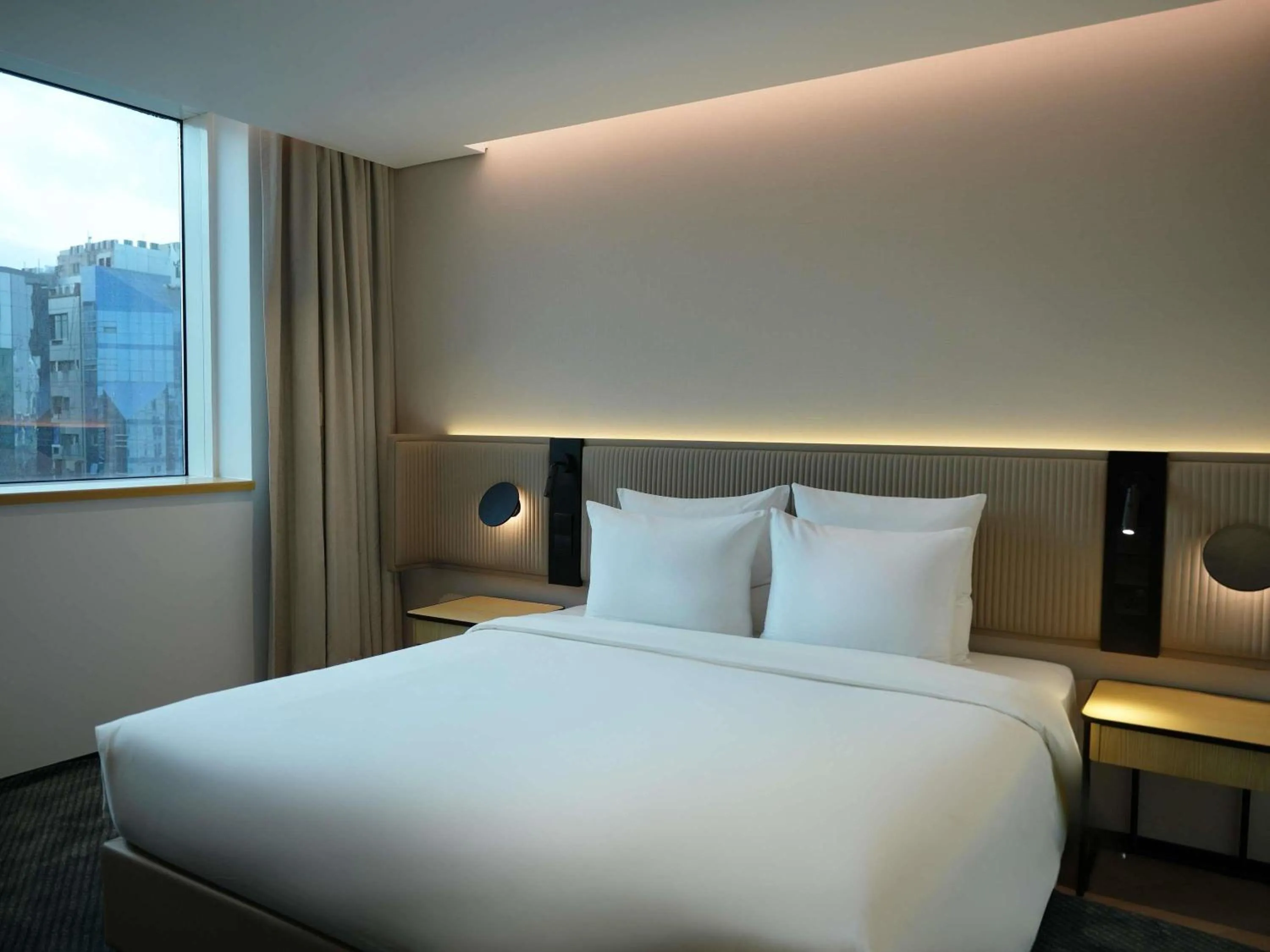 Bedroom, Bed in Novotel Riyadh Al Anoud