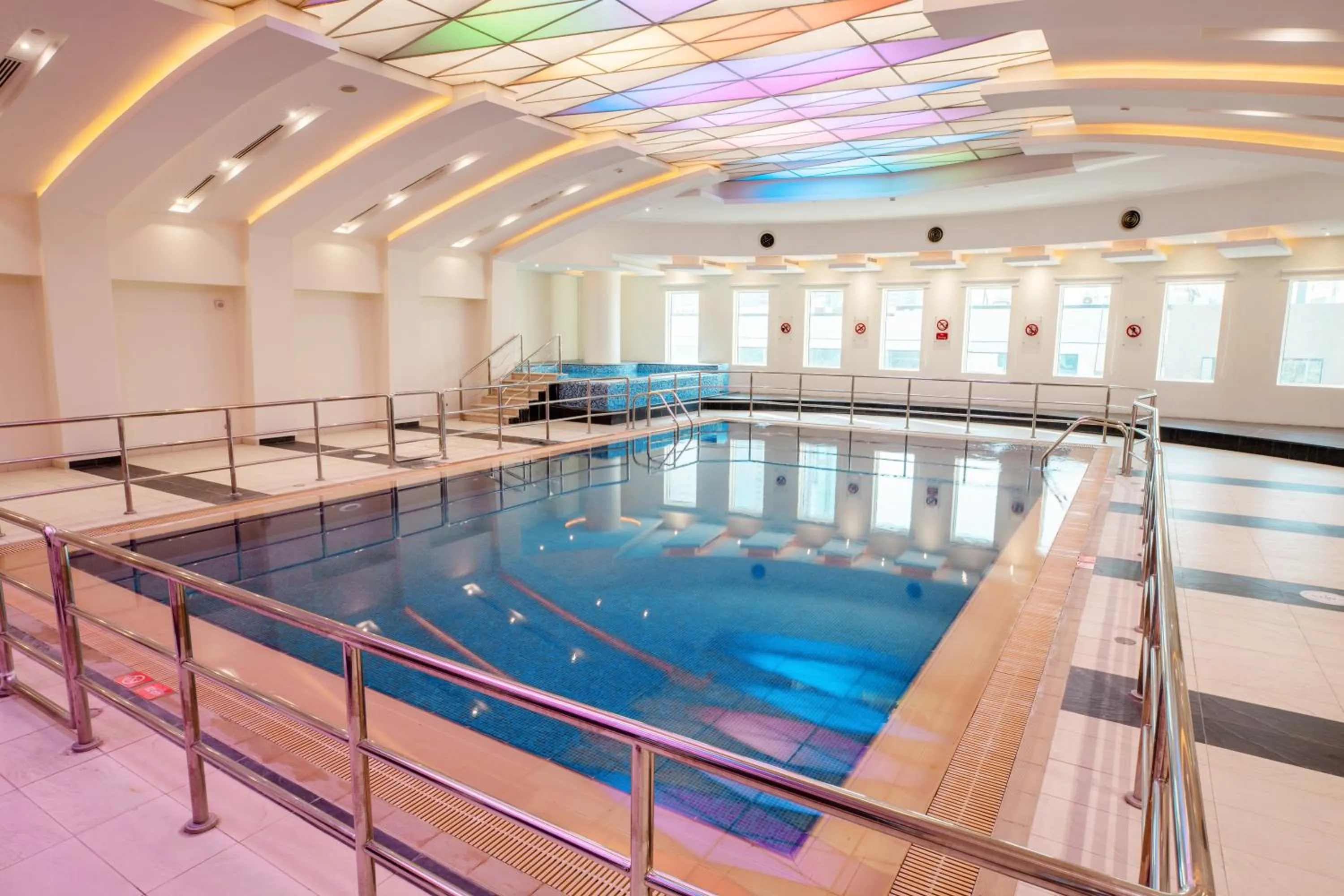 Swimming pool in Novotel Riyadh Al Anoud