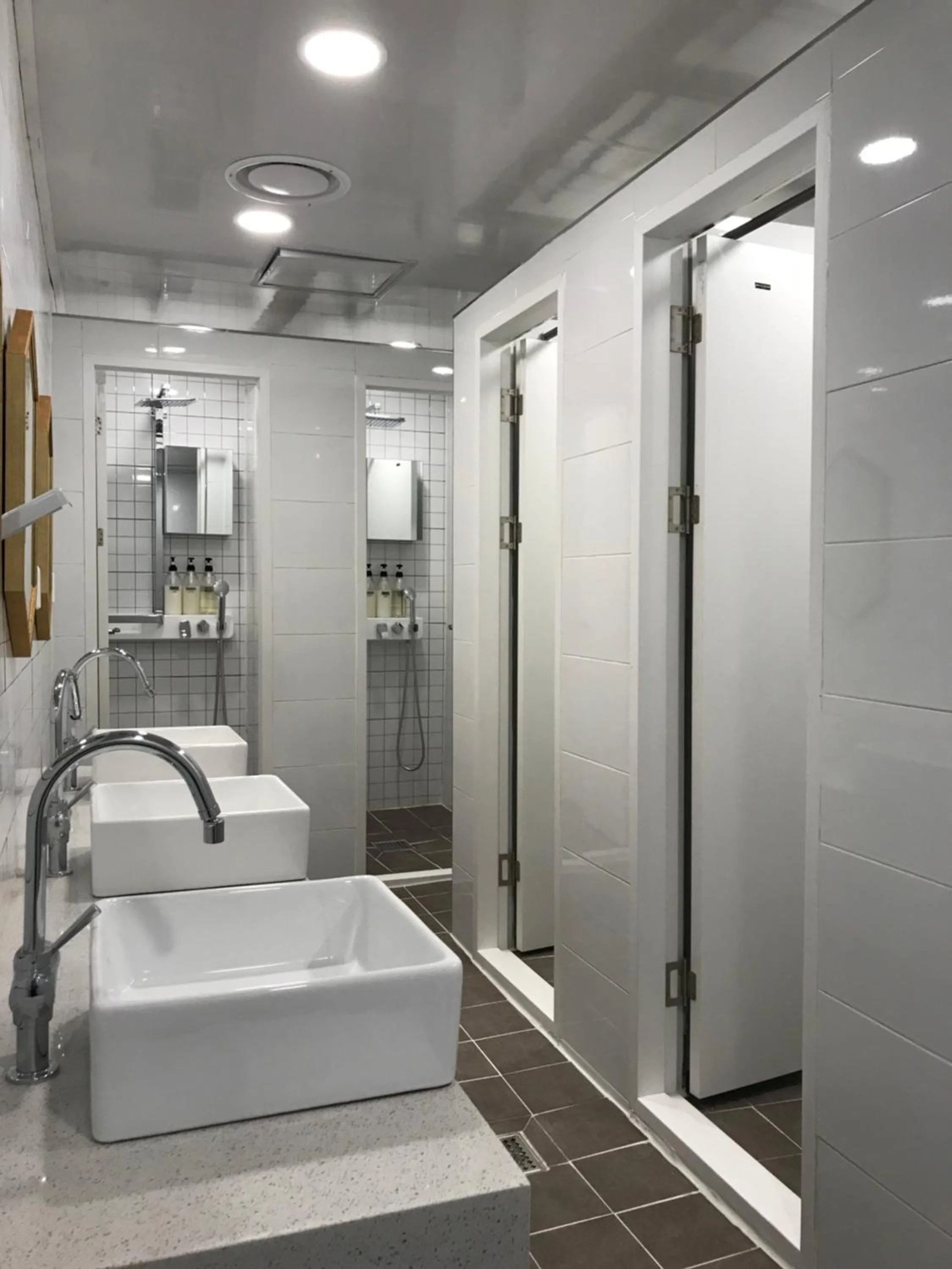 Shower in Seoulite Inn Myeongdong Formerly - Step Inn Myeongdong 2