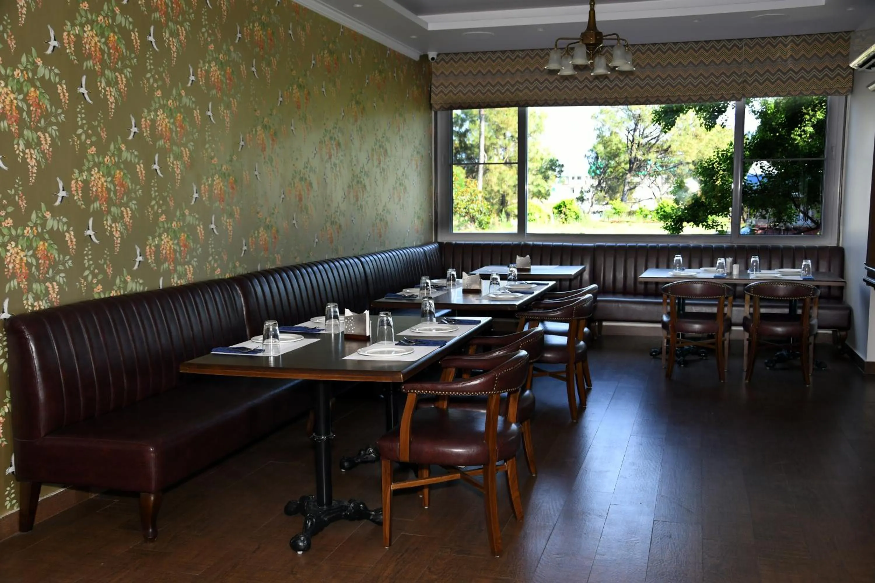 Coffee/tea facilities in Mastiff Villa Camellia by OTHPL