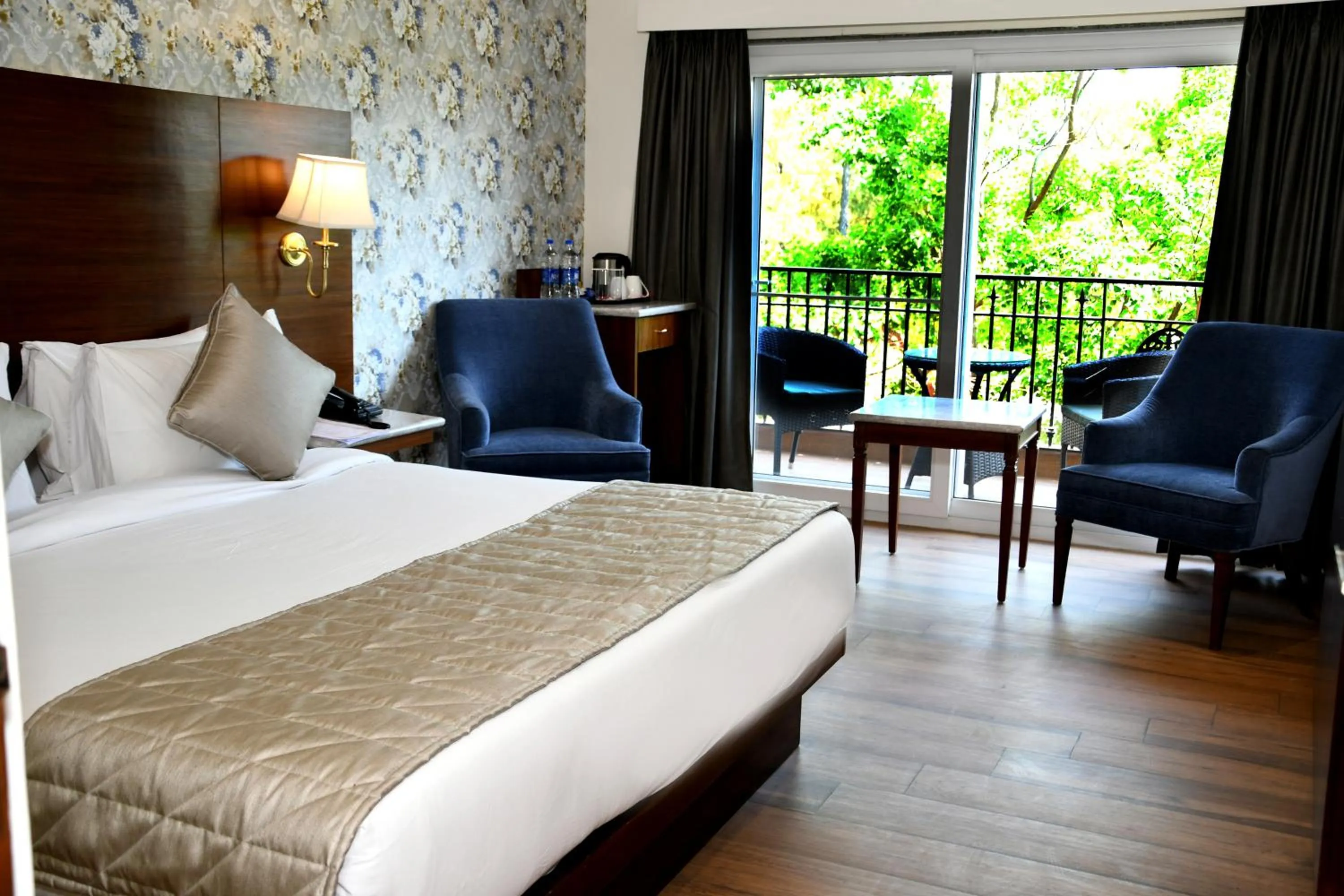 Photo of the whole room, Bed in Mastiff Villa Camellia by OTHPL