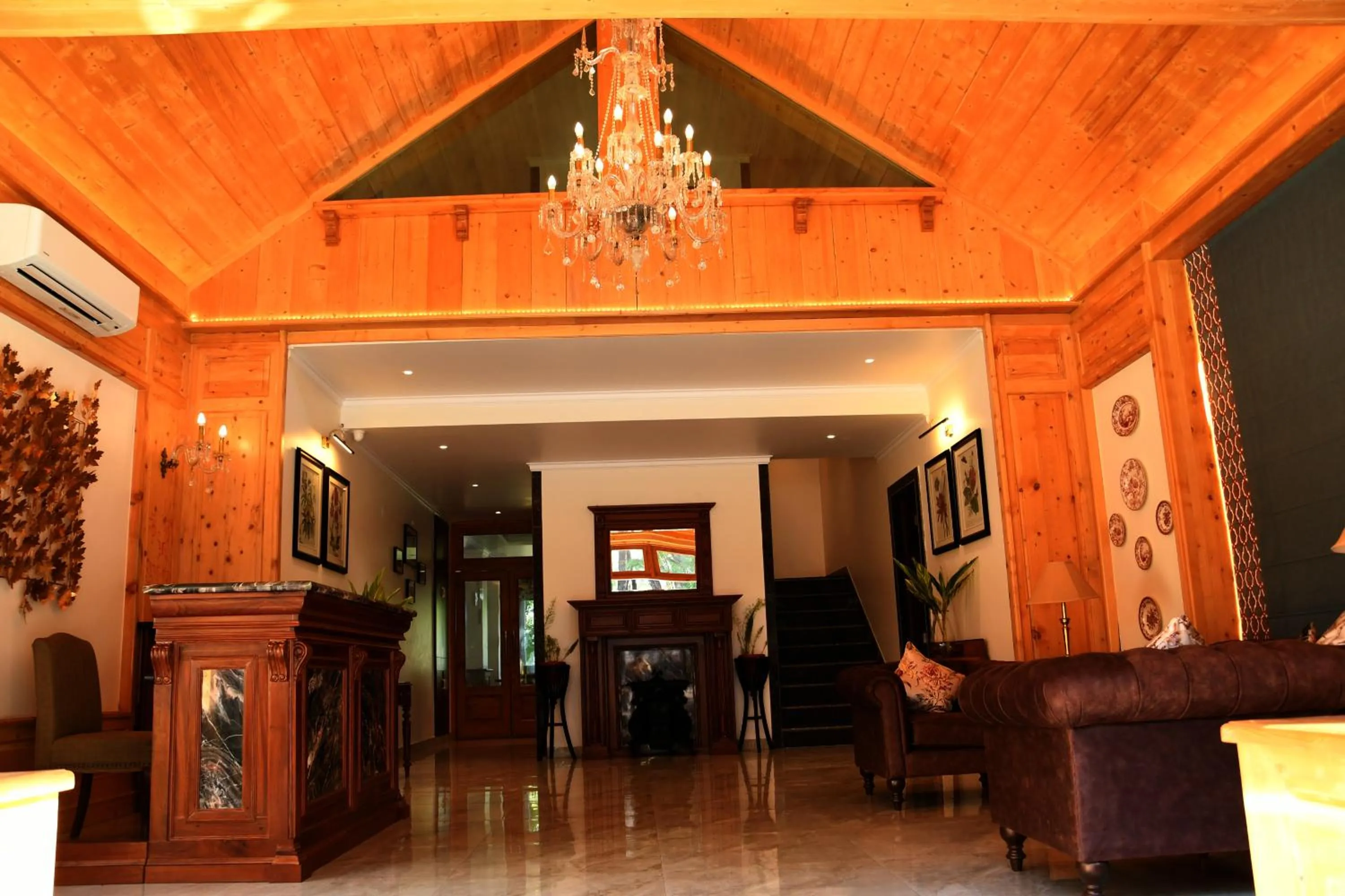 Lobby or reception in Mastiff Villa Camellia by OTHPL