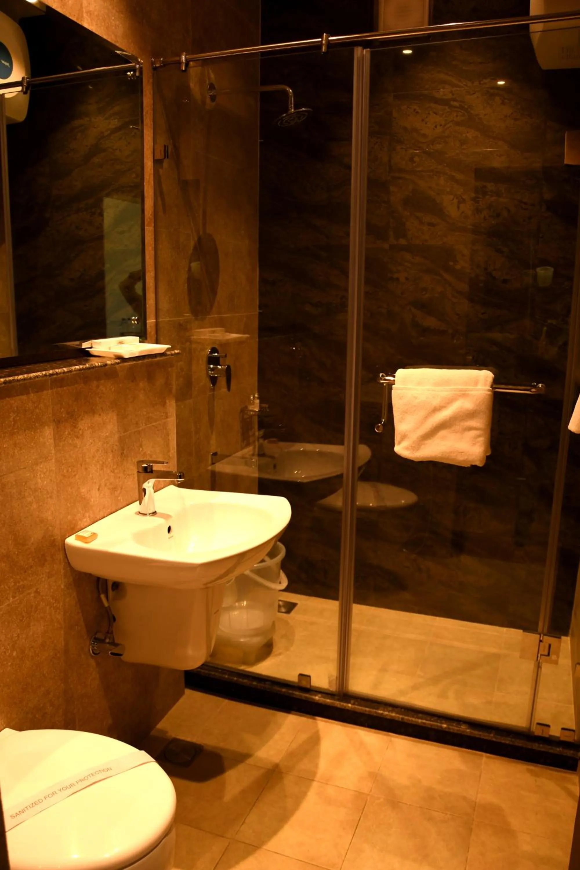 Shower in Mastiff Villa Camellia by OTHPL