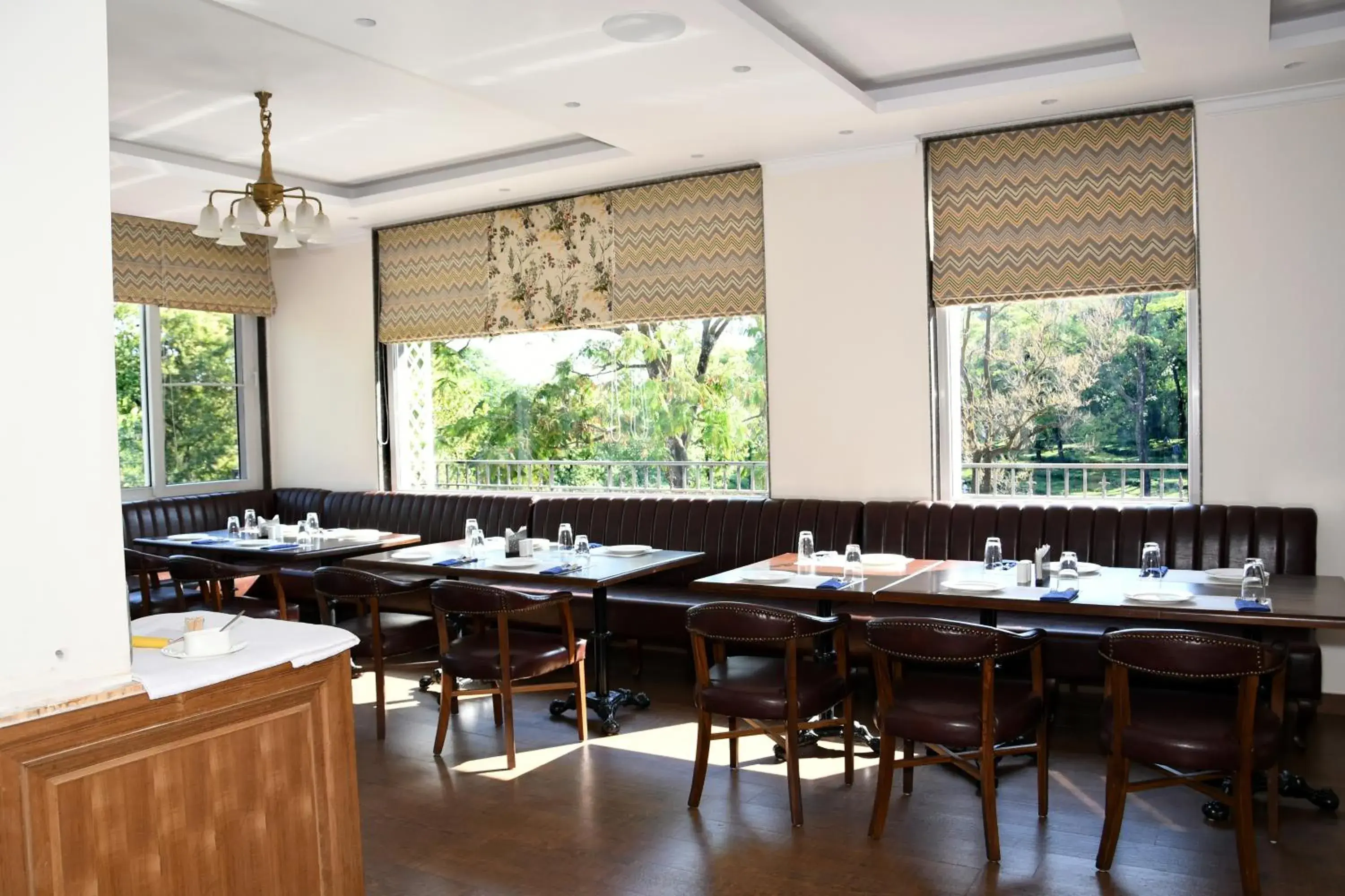 Breakfast in Mastiff Villa Camellia by OTHPL Breakfast in Mastiff Villa Camellia by OTHPL