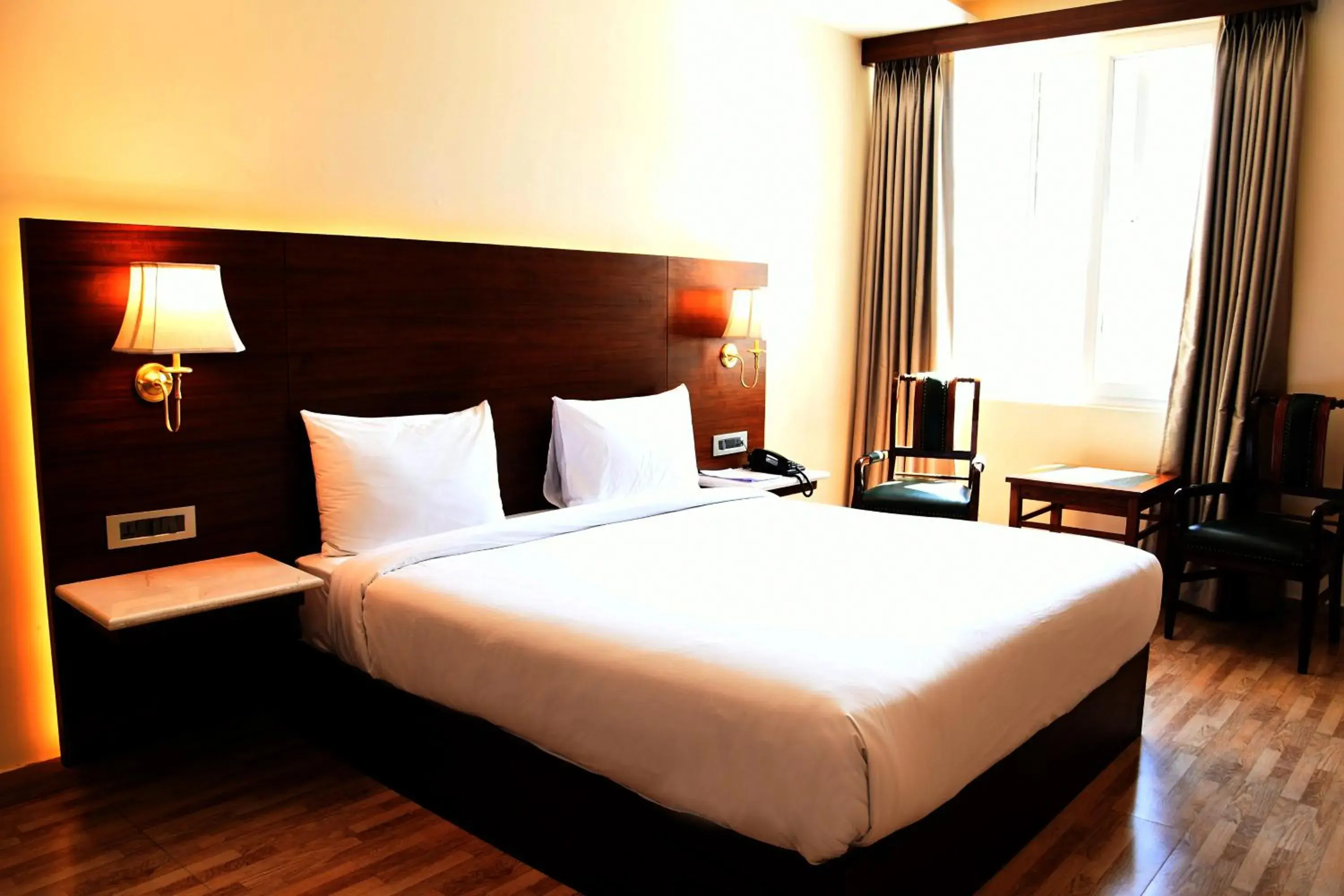 Photo of the whole room, Bed in Mastiff Villa Camellia by OTHPL Photo of the whole room, Bed in Mastiff Villa Camellia by OTHPL