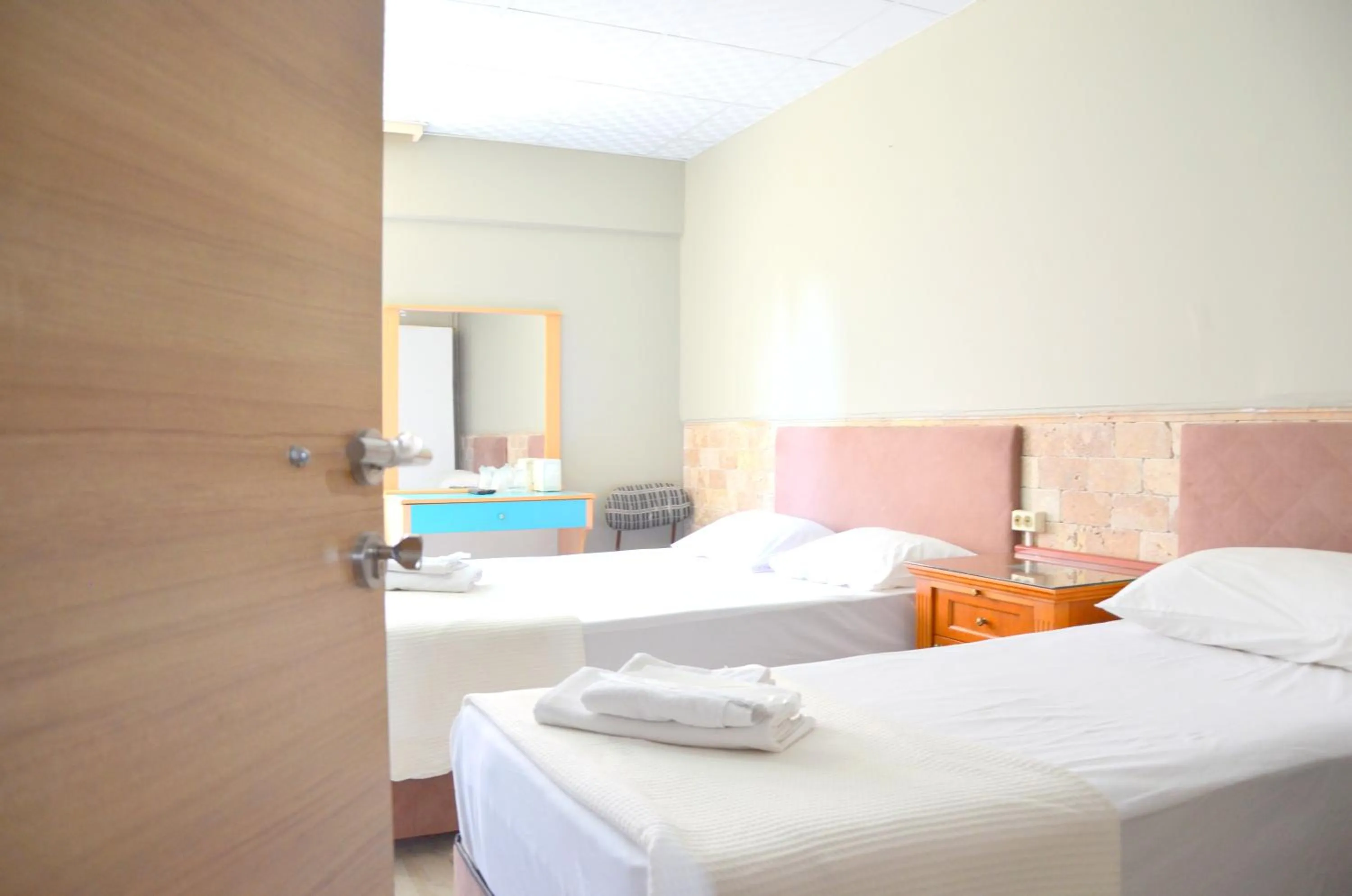 Bed in Elite Hotel City Center Saray Bed and Breakfast