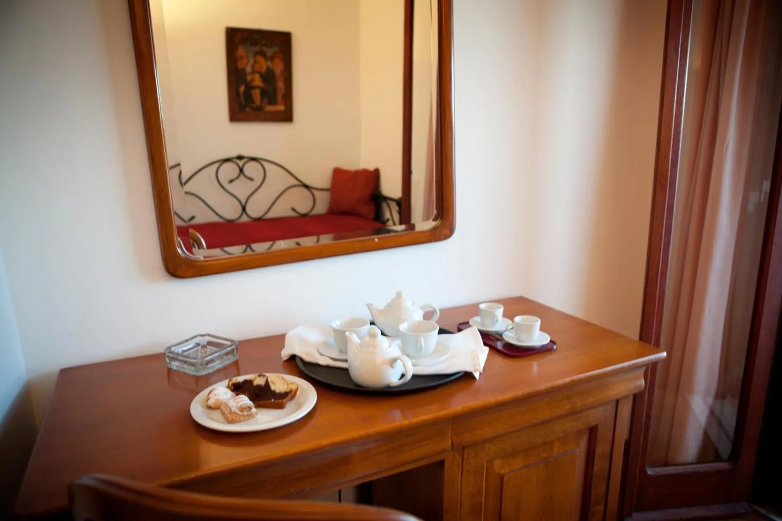 Seating area in Grand Hotel Santa Domitilla