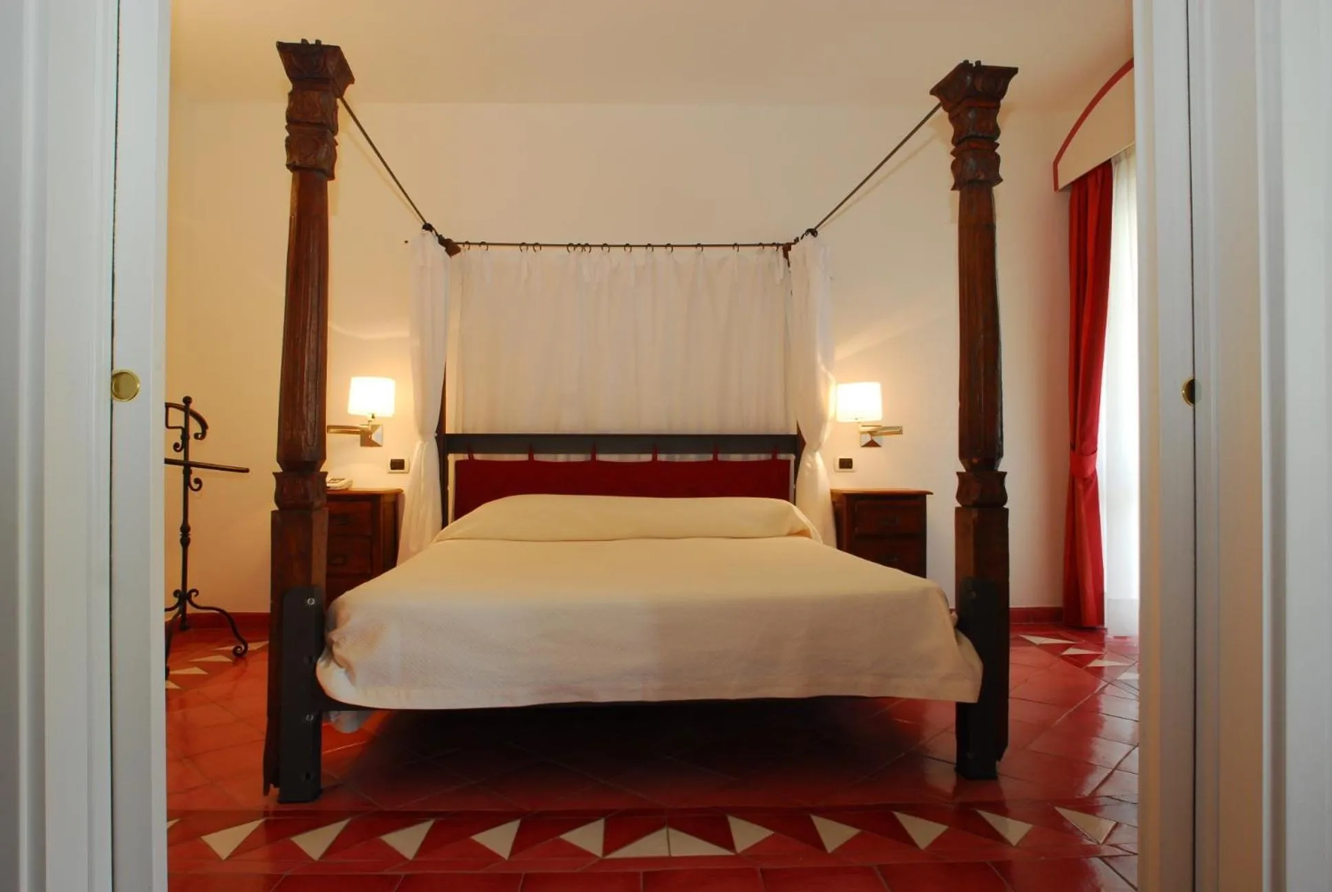 Bed in Grand Hotel Santa Domitilla