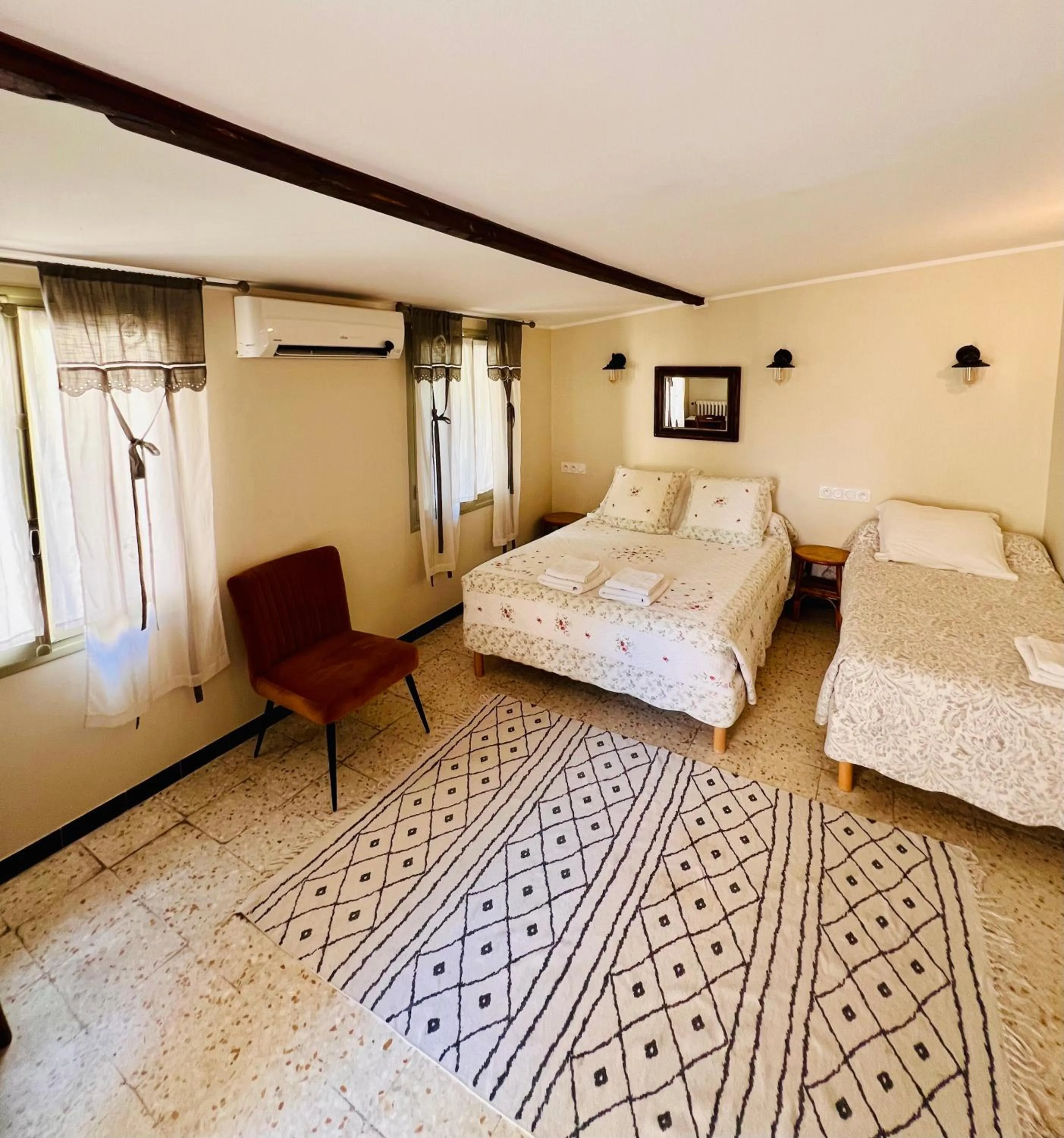 Photo of the whole room, Bed in Hotel Le Ponteil