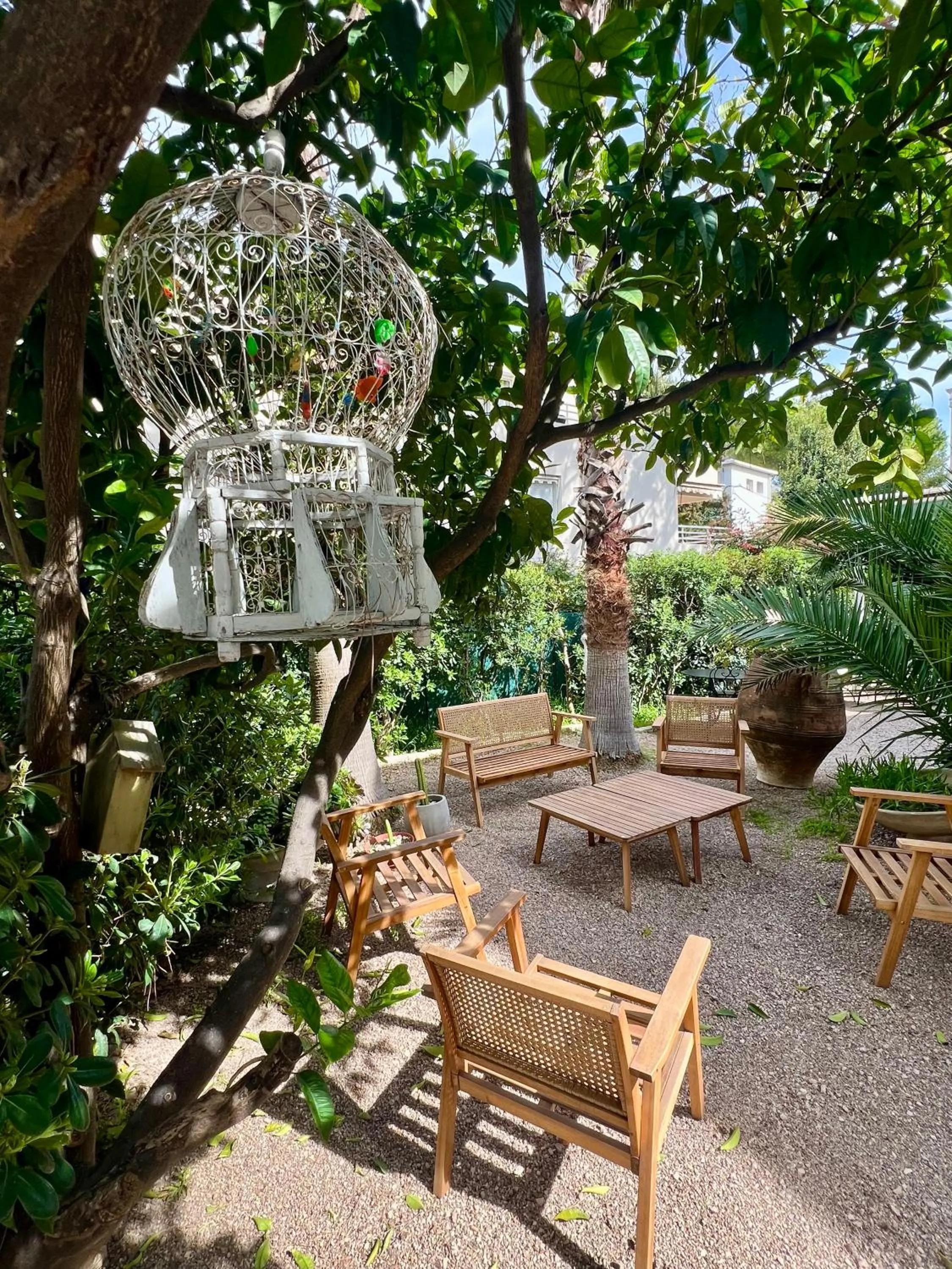 Garden in Hotel Le Ponteil