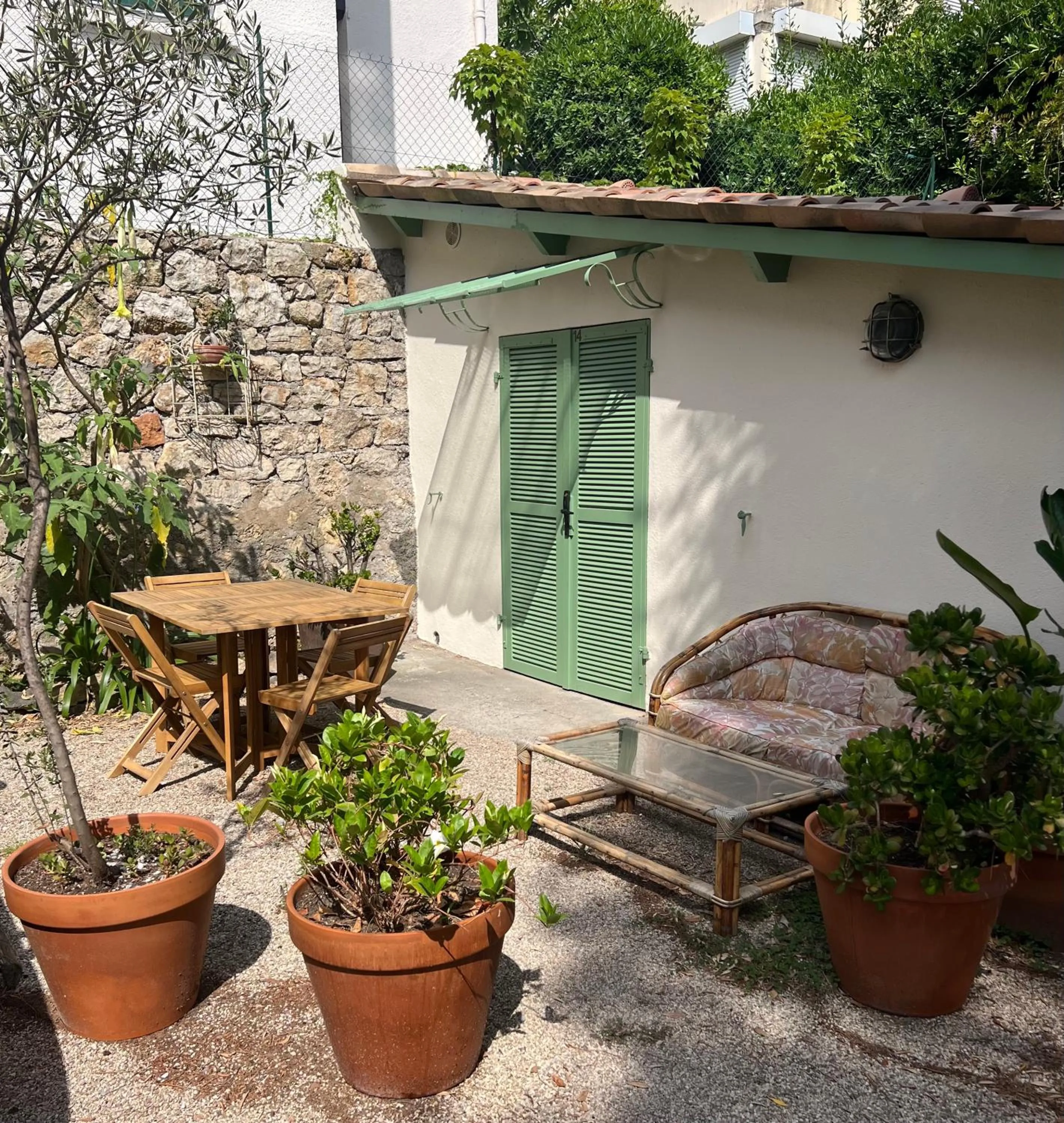 Garden view in Hotel Le Ponteil