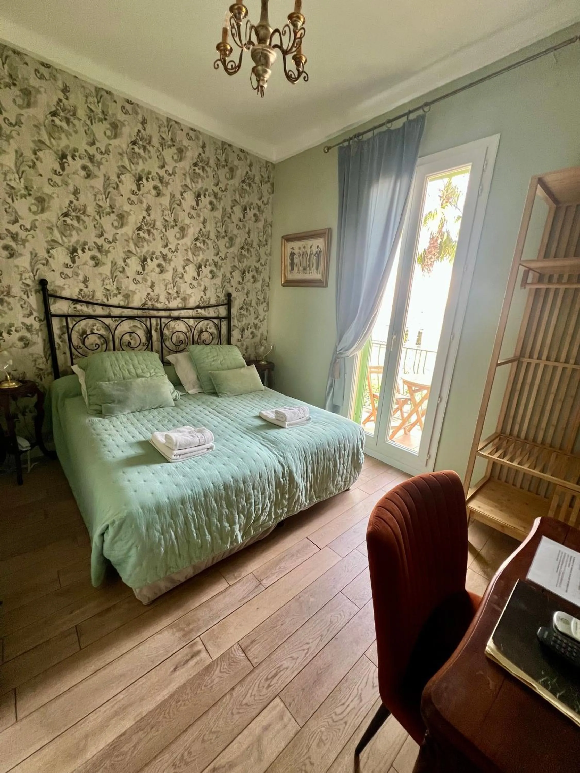 Bedroom, Bed in Hotel Le Ponteil