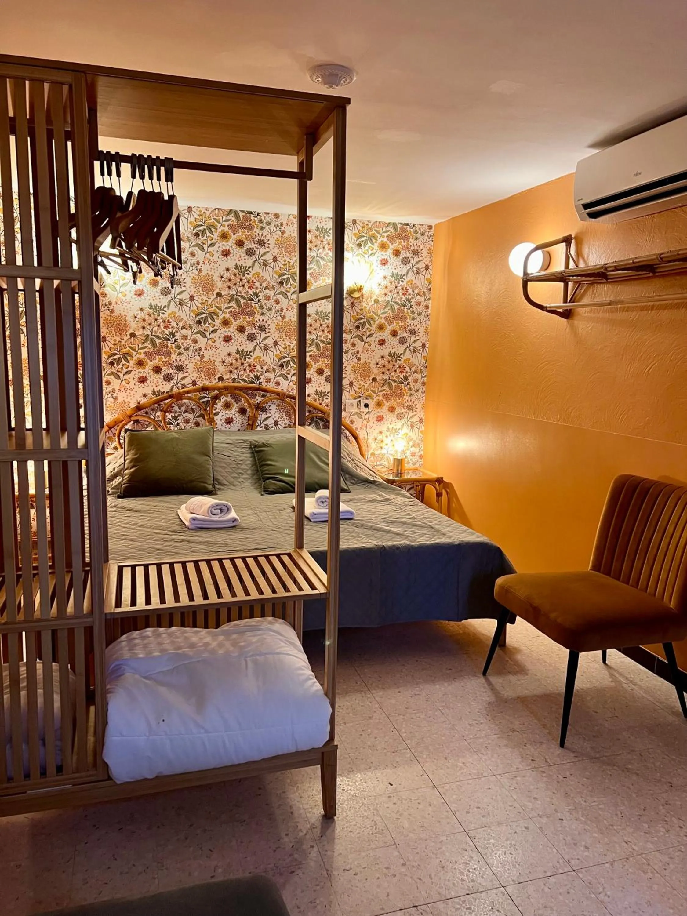 Bedroom, Bed in Hotel Le Ponteil