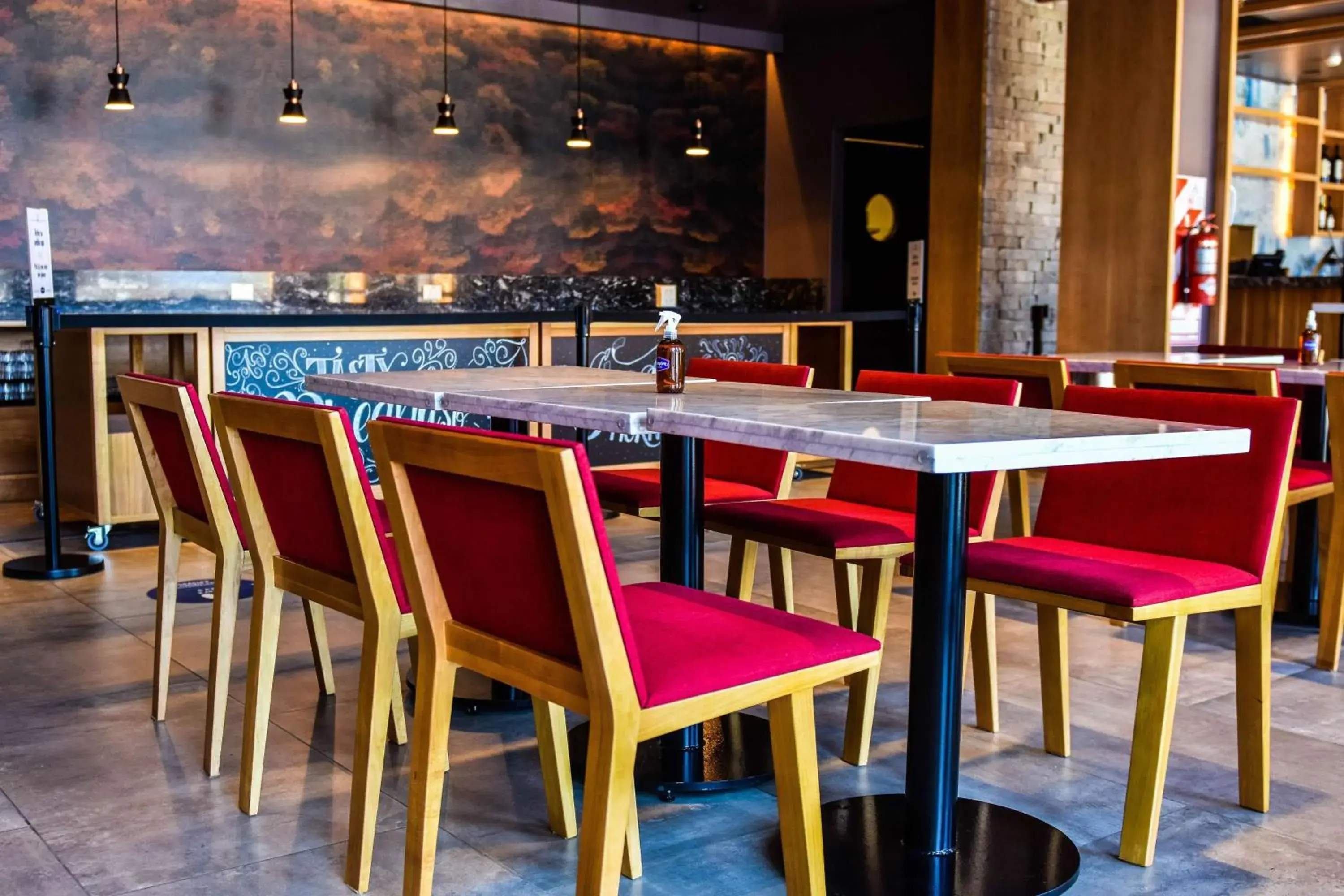 Restaurant/places to eat in Hampton By Hilton Bariloche Restaurant/places to eat in Hampton By Hilton Bariloche