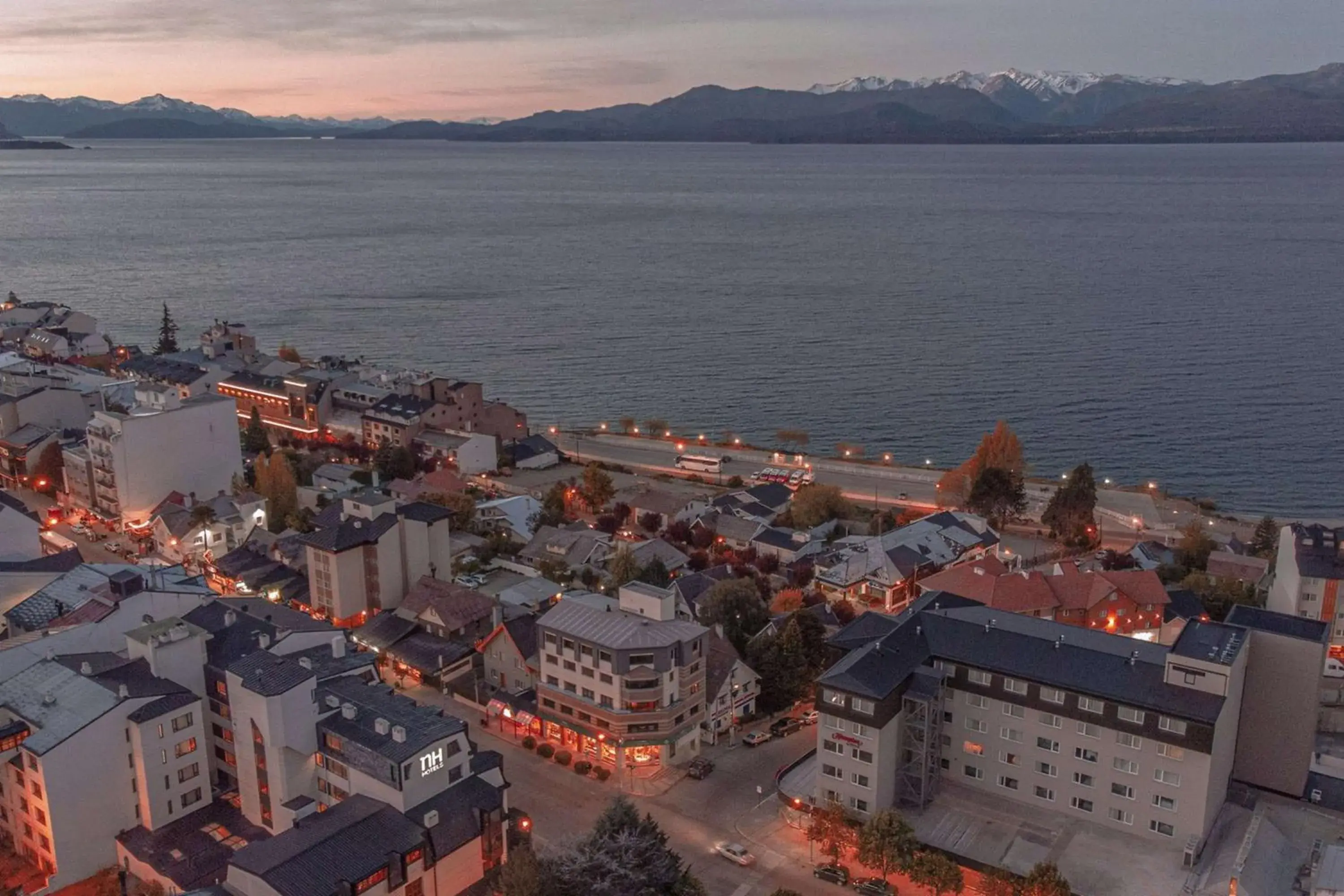 Property building in Hampton By Hilton Bariloche Property building in Hampton By Hilton Bariloche