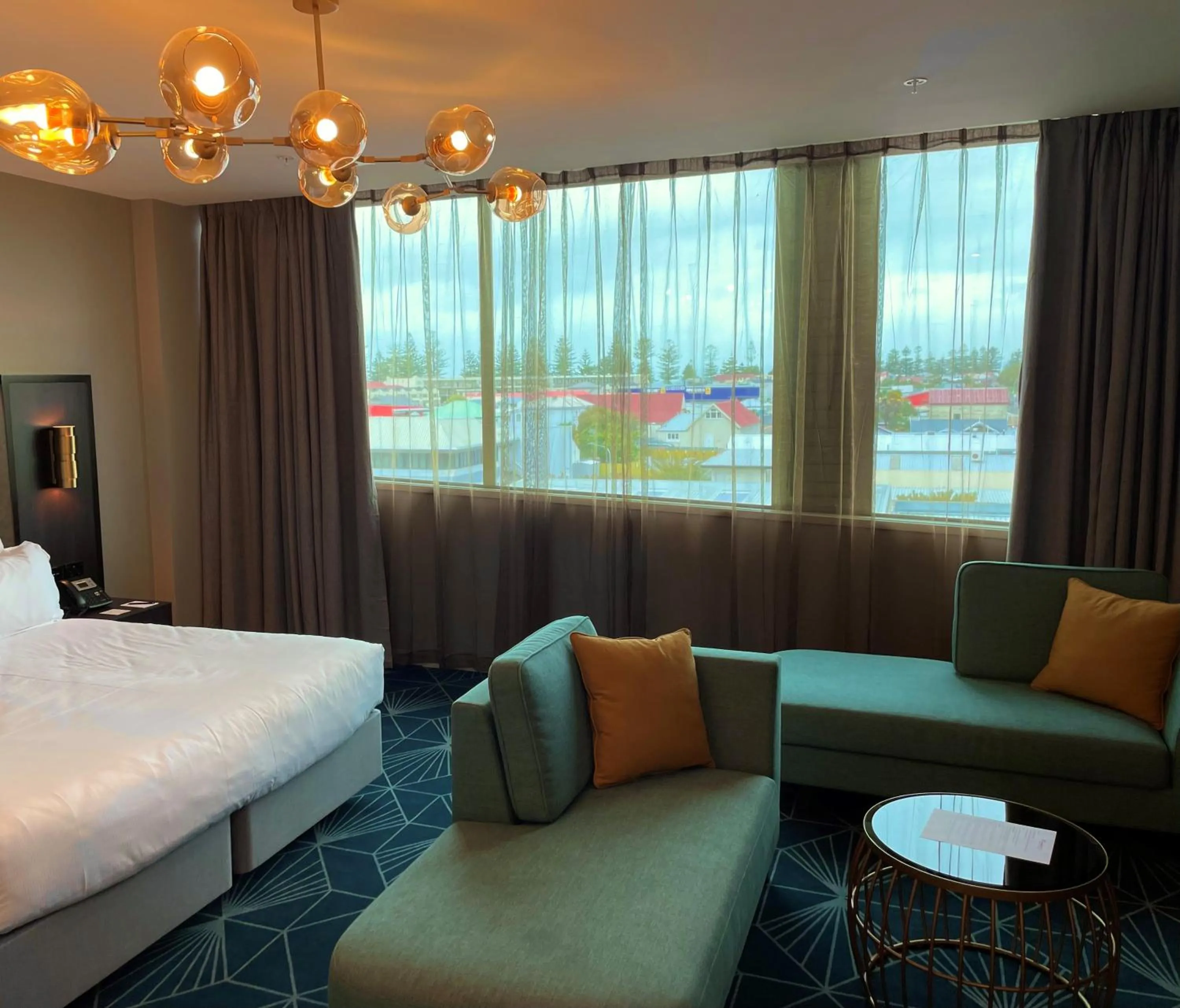 View (from property/room), Bed in Swiss-Belhotel Napier